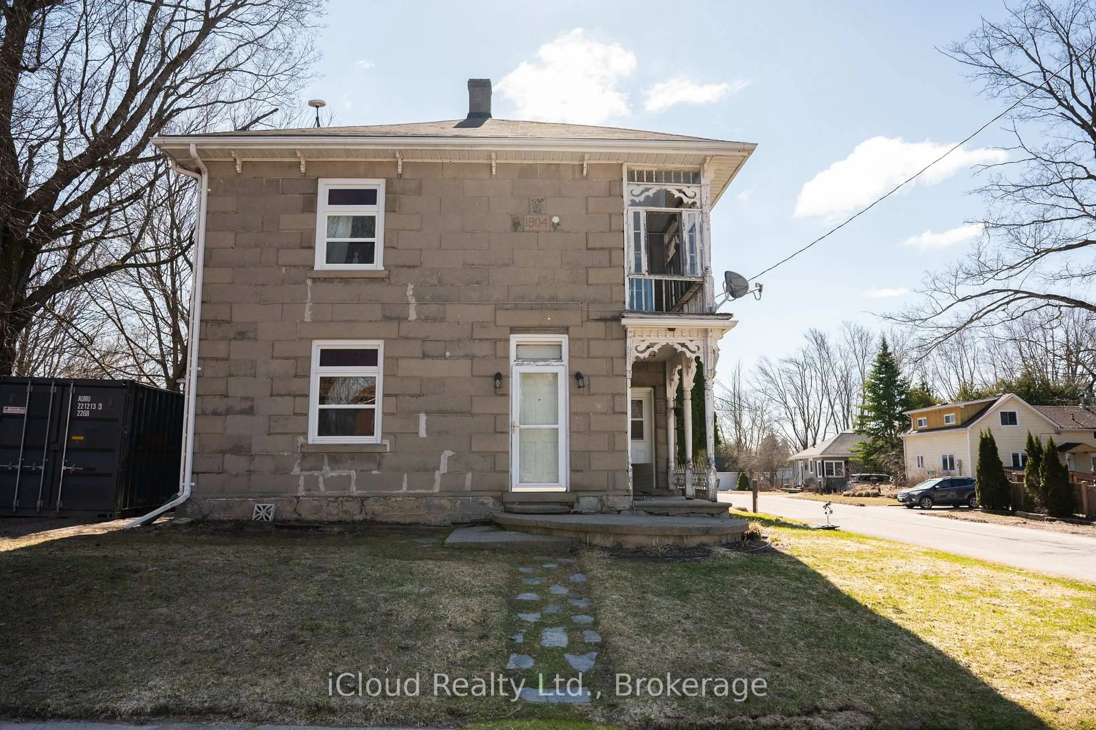 A pic from outside/outdoor area/front of a property/back of a property/a pic from drone, street for 9017 Erin-East Garafraxa Townline, Erin Ontario L0N 1N0