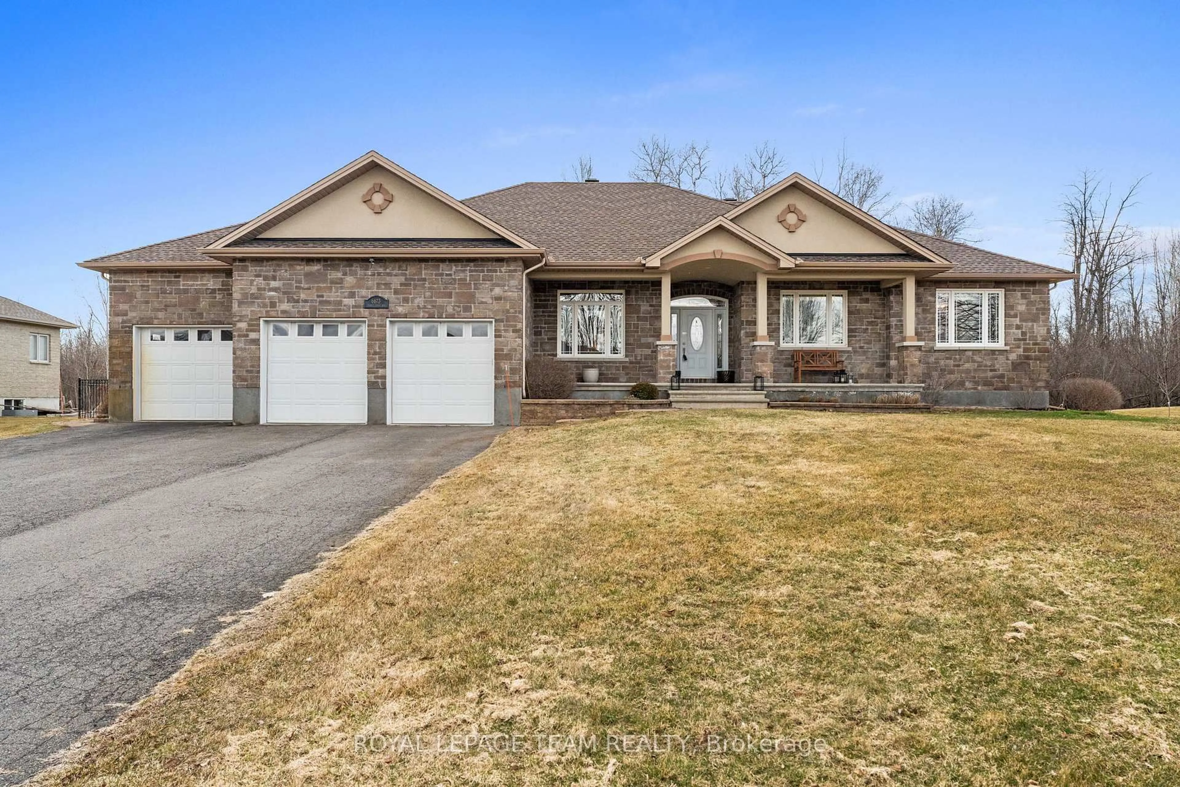Home with brick exterior material, street for 6673 Pebble Trail Way, Greely Ontario K4P 0B6