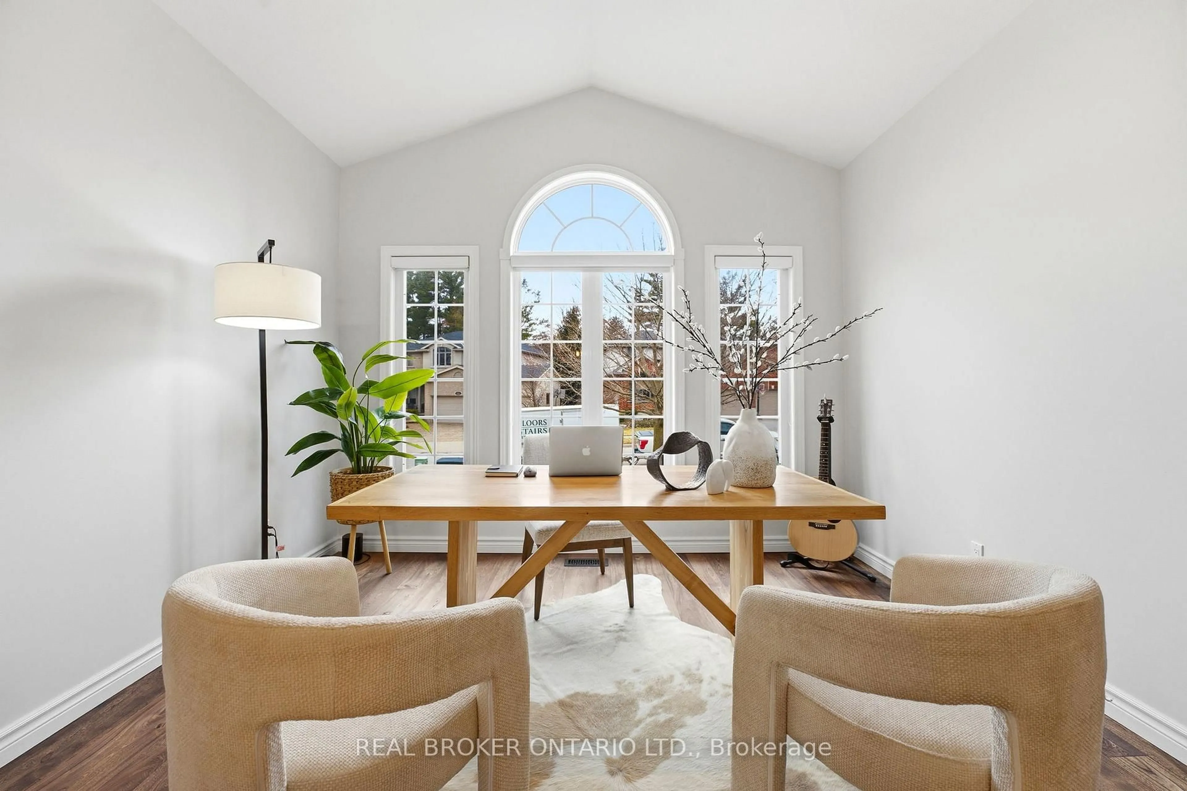 Unknown for 20 Cottonwood Cres, Cambridge Ontario N1T 2A7