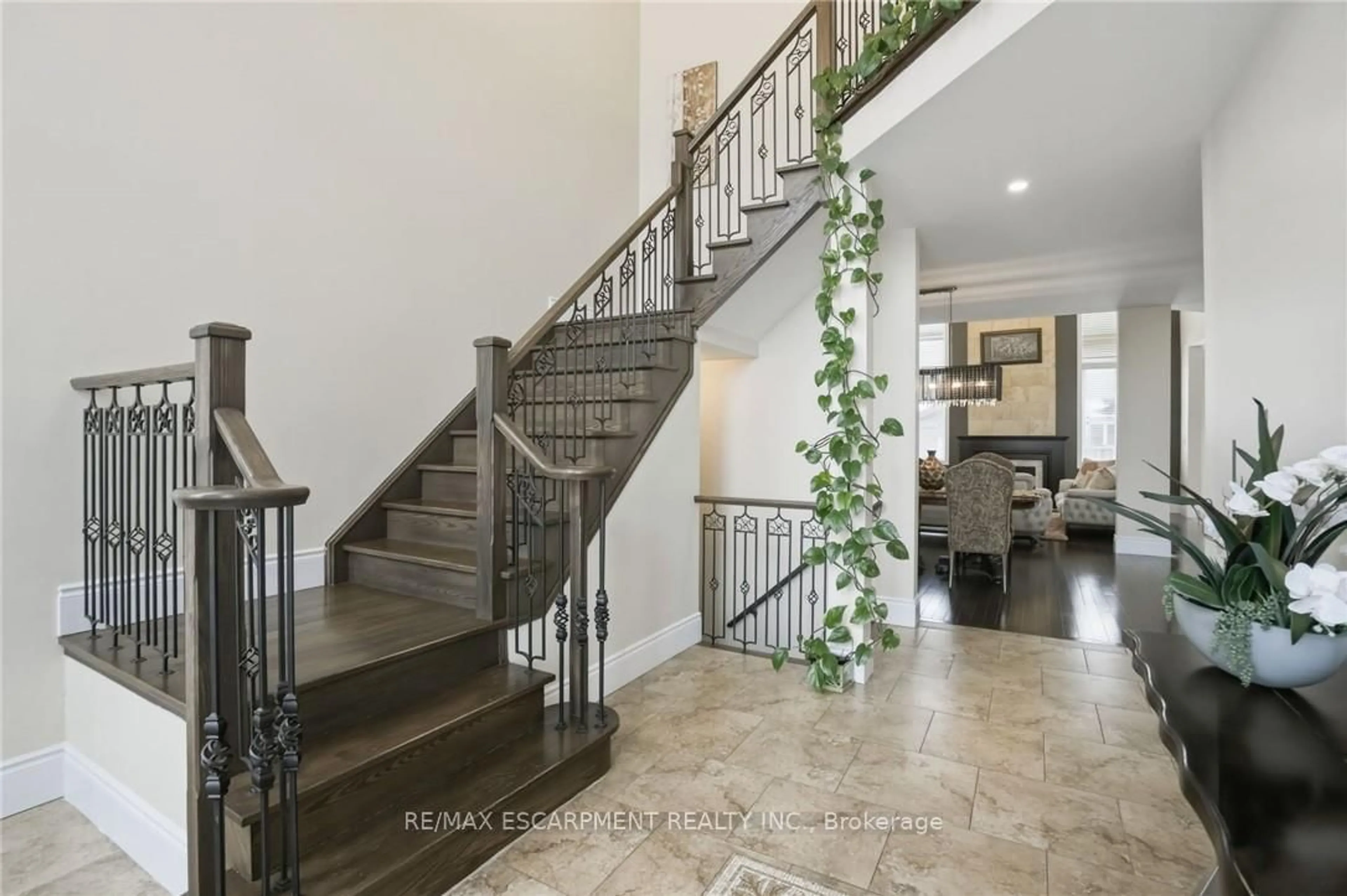 Unknown for 223 Annabelle St, Hamilton Ontario L9C 3T8