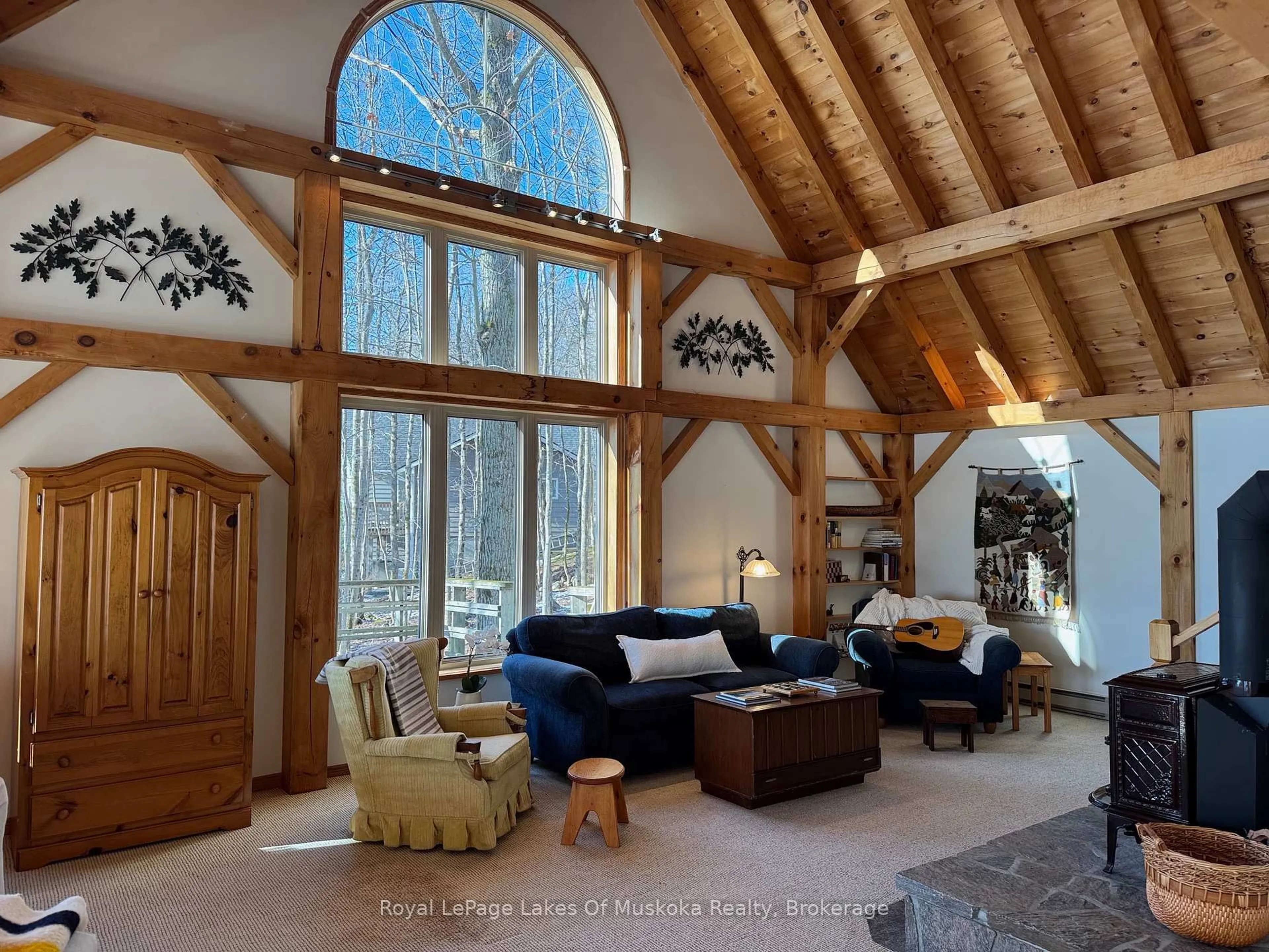 Living room with furniture, unknown for 124B Maplehurst Rd, Seguin Ontario P0C 1J0