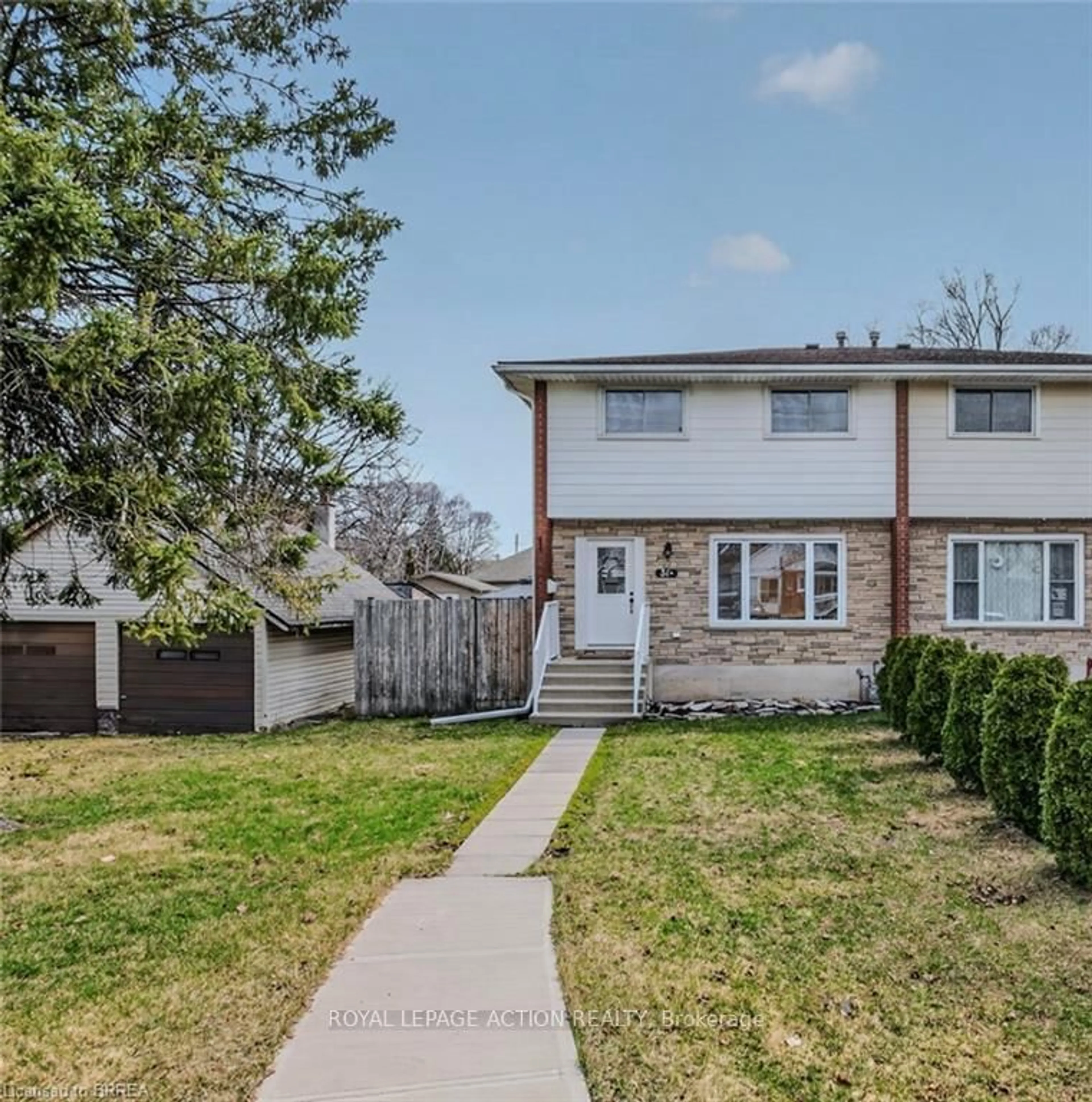 Unknown for 31 Market St #A, Brant Ontario N3L 3A9