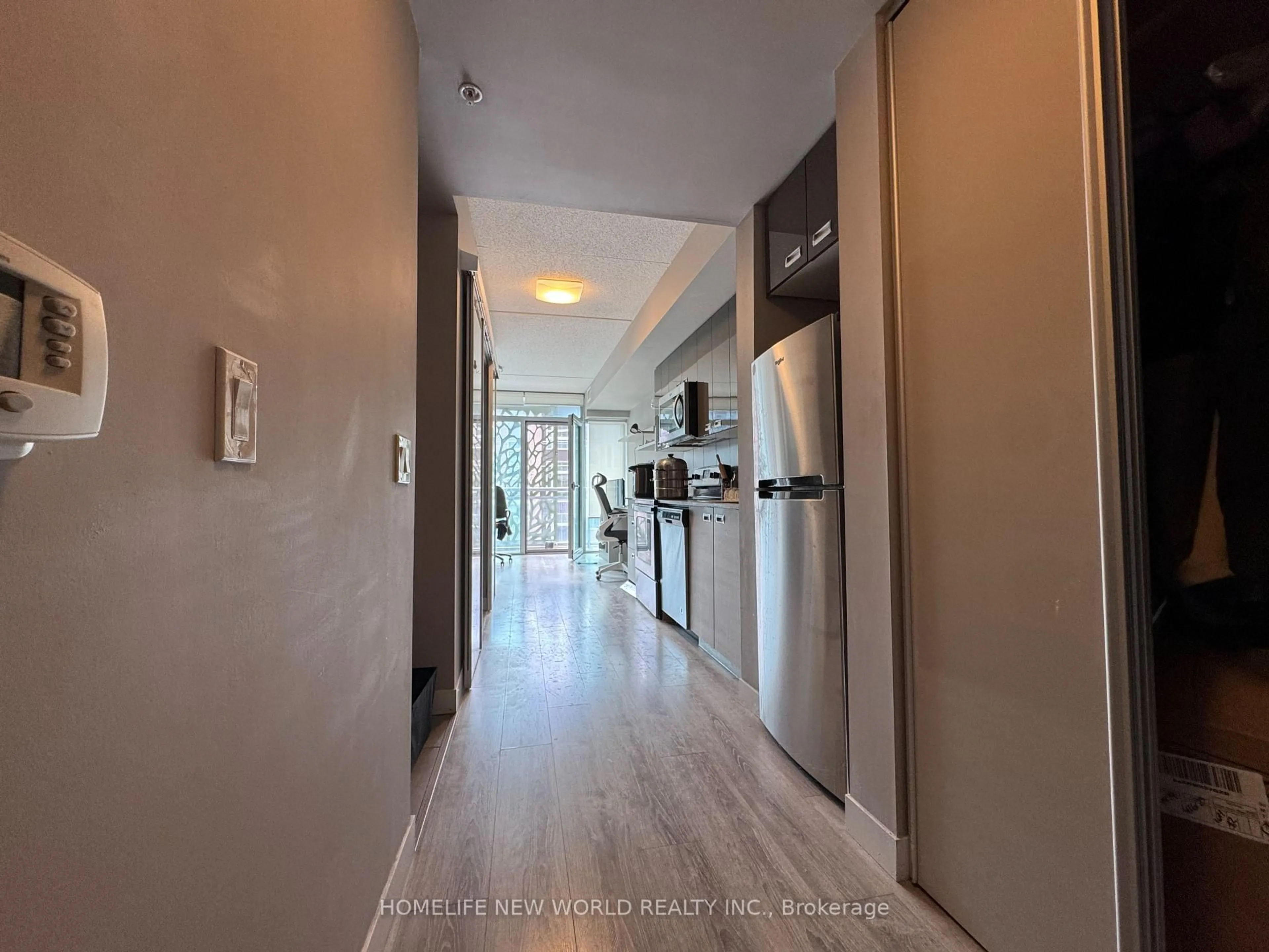 Indoor entryway for 250 Albert St #510, Waterloo Ontario N2L 3T6