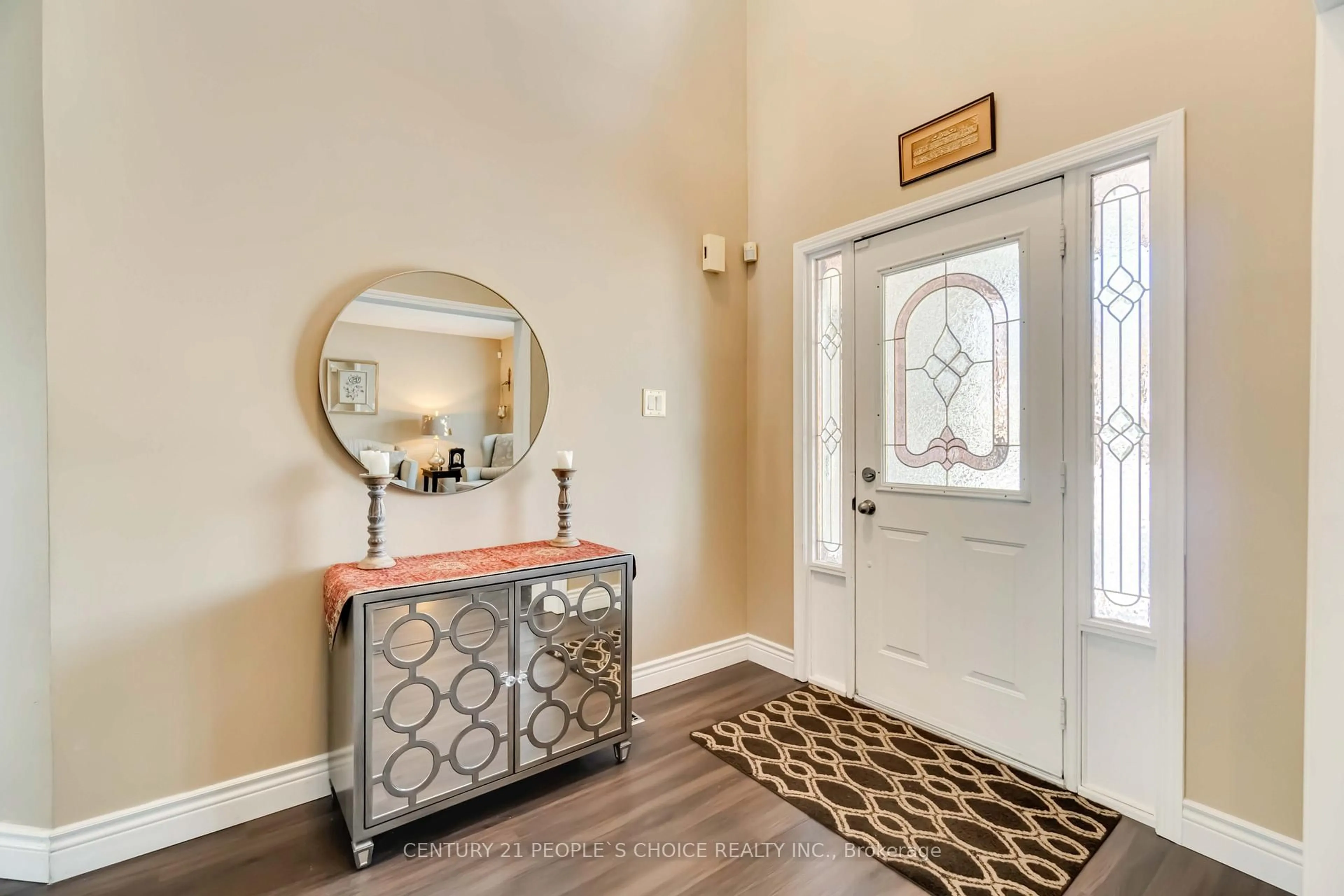 Indoor entryway for 52 Canning Cres, Cambridge Ontario N1T 1X2