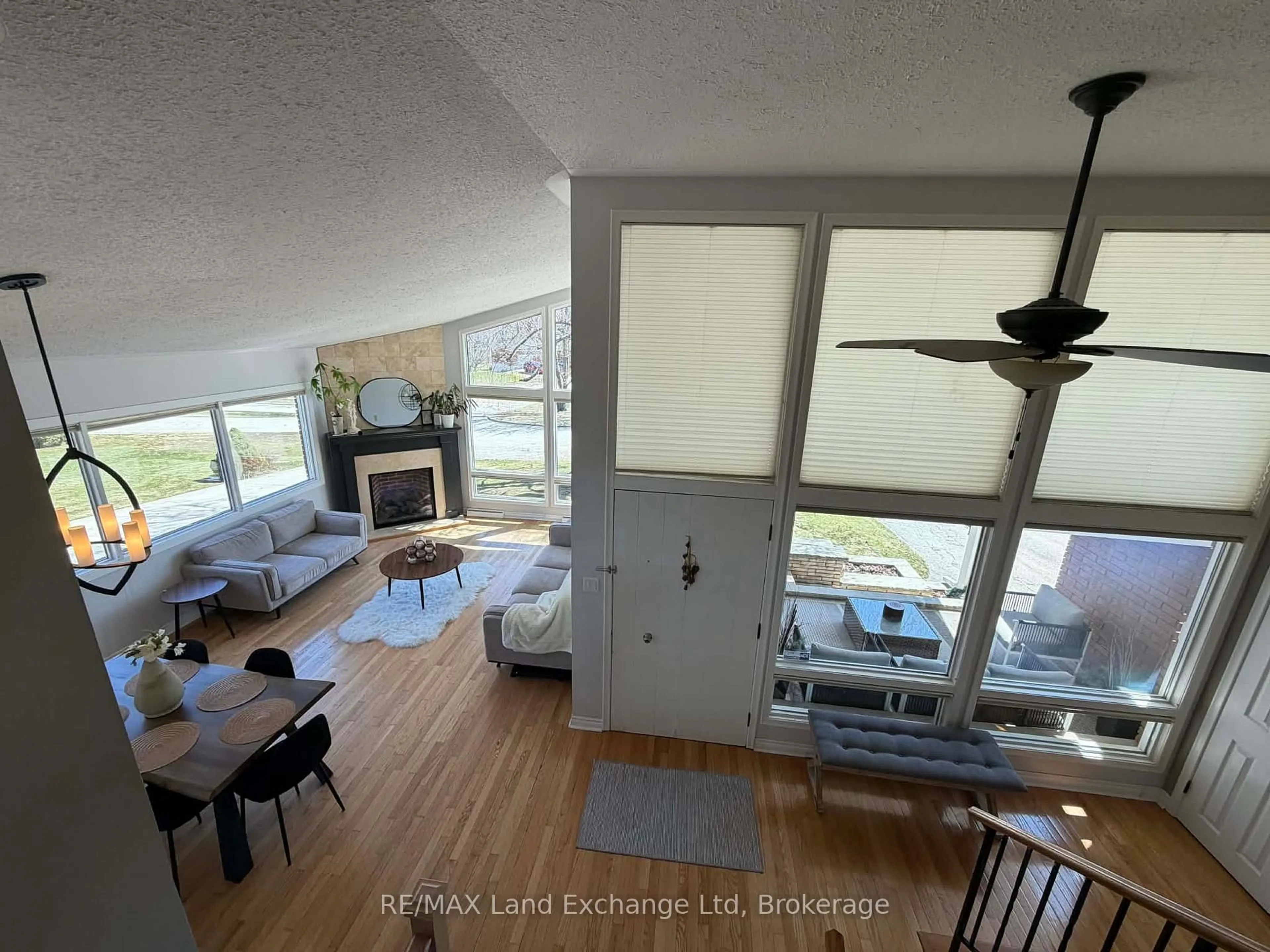 A pic of a room for 320 Summit Dr, North Huron Ontario N0G 2W0