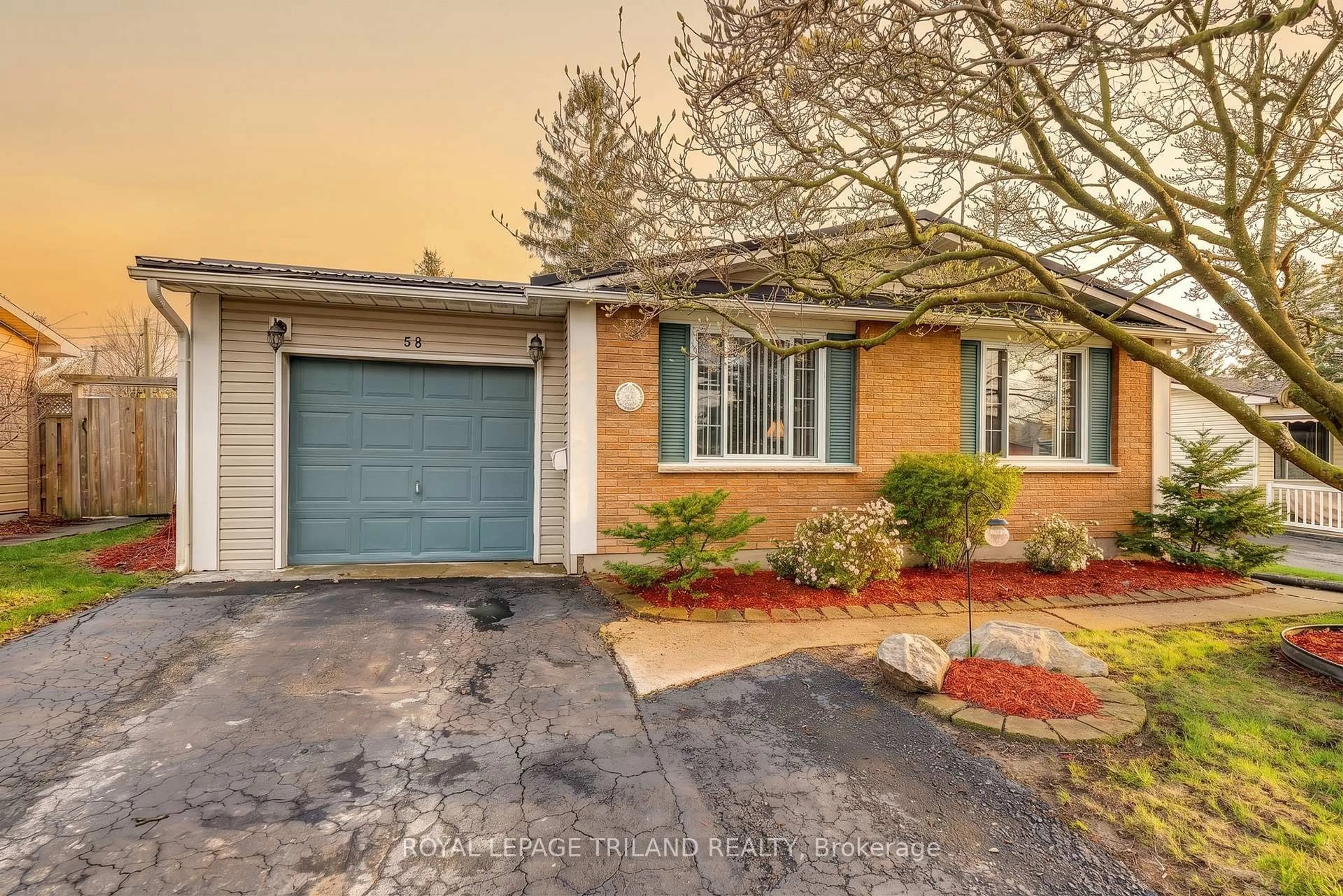 Home with brick exterior material, street for 58 VANBUSKIRK Dr, St. Thomas Ontario N5R 4Z2