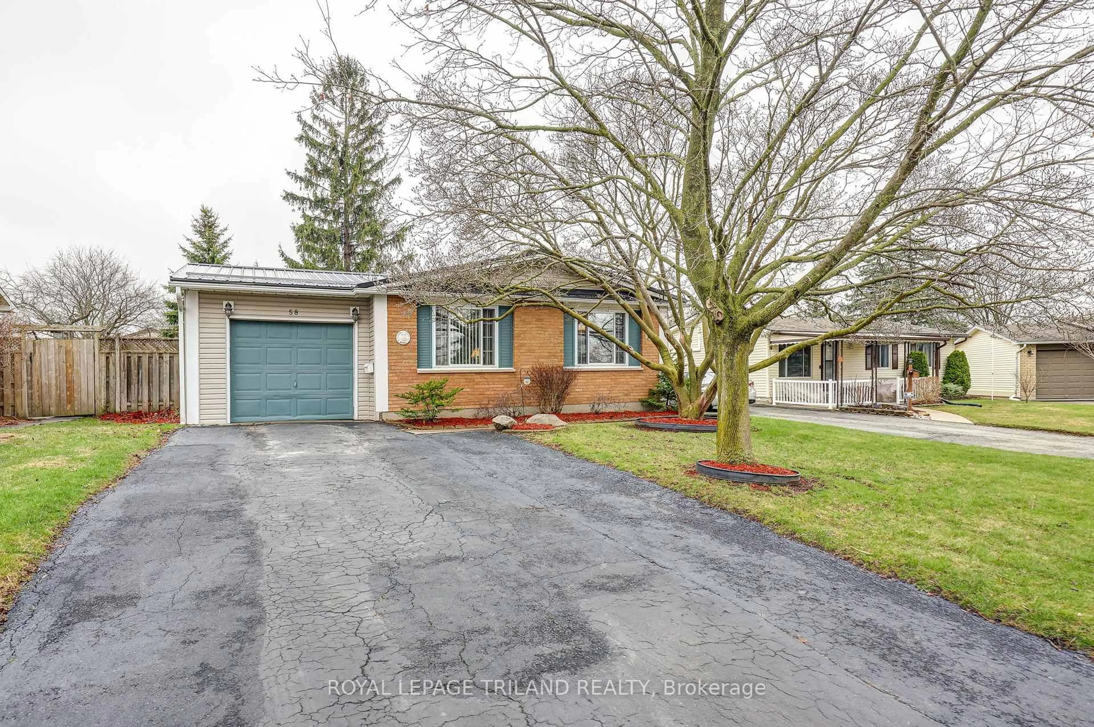 Home with brick exterior material, street for 58 VANBUSKIRK Dr, St. Thomas Ontario N5R 4Z2