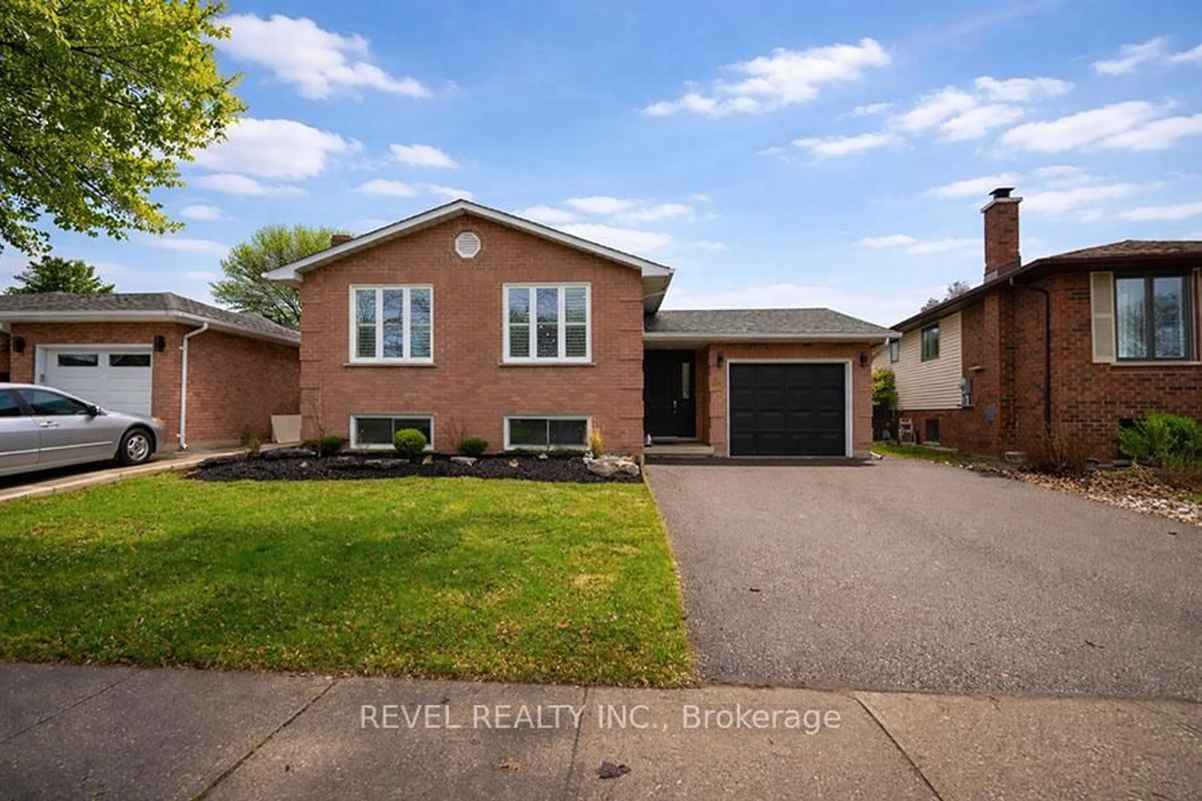 Home with brick exterior material, street for 73 Gillin Rd, Brantford Ontario N3P 1X2