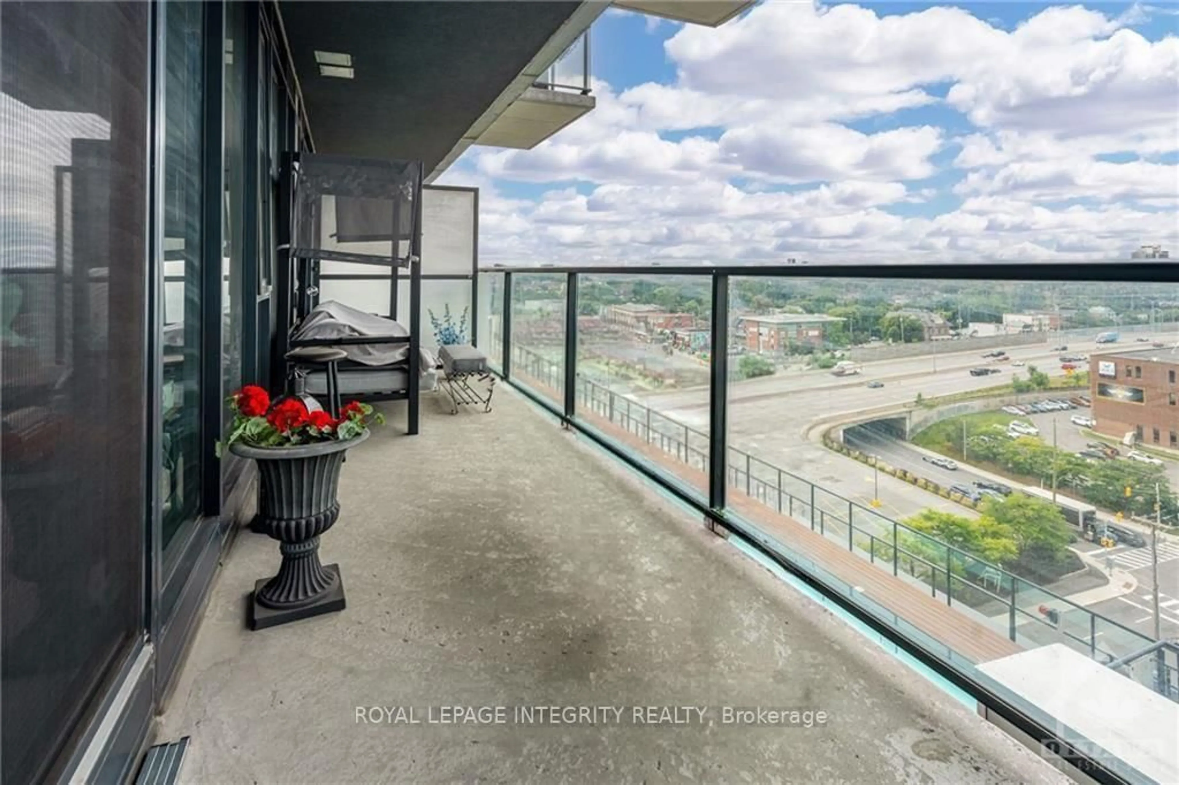 Unknown for 203 CATHERINE St #1006, Ottawa Ontario K2P 1J5