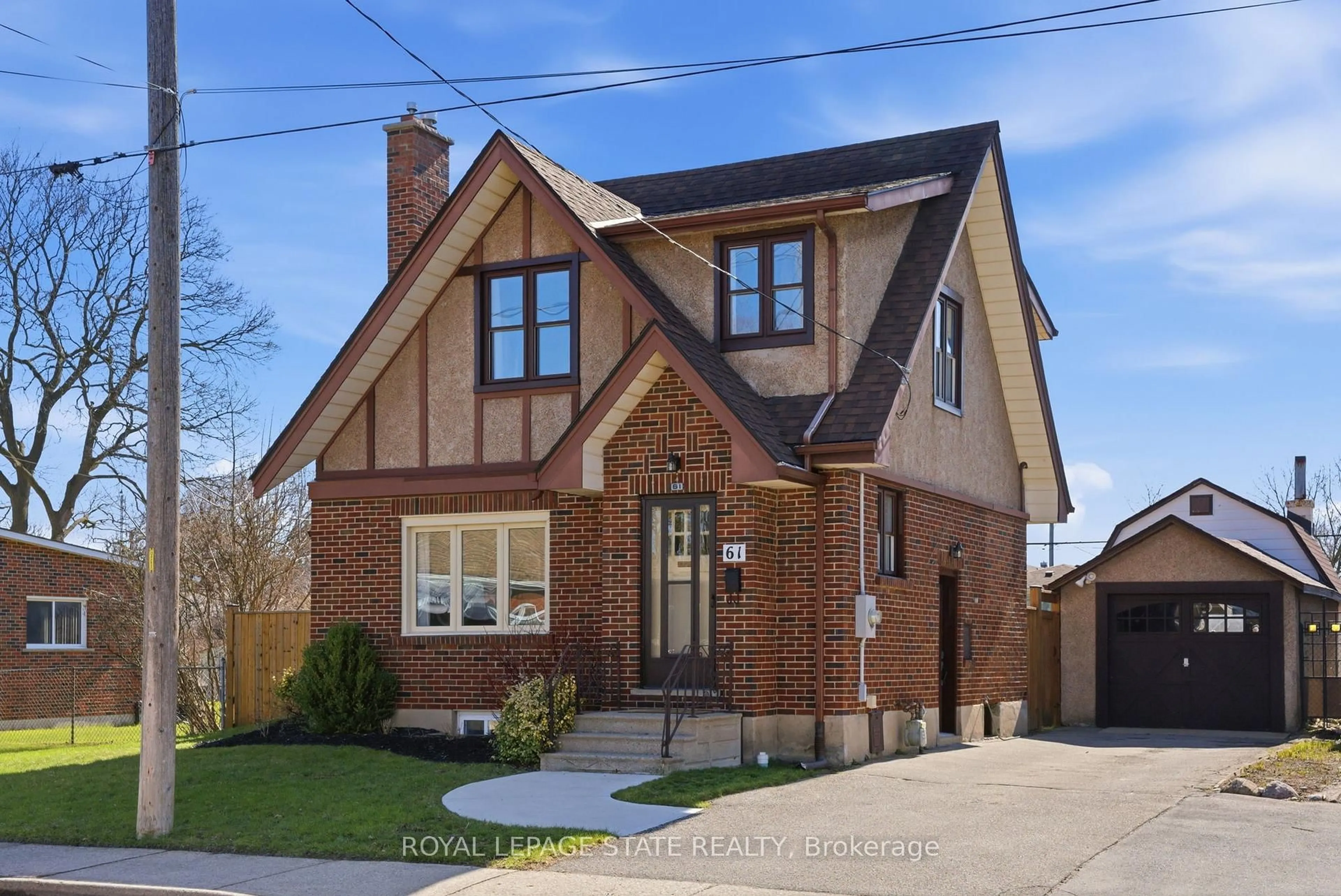 Home with brick exterior material, street for 61 Abigail Ave, Brantford Ontario N3R 4S2