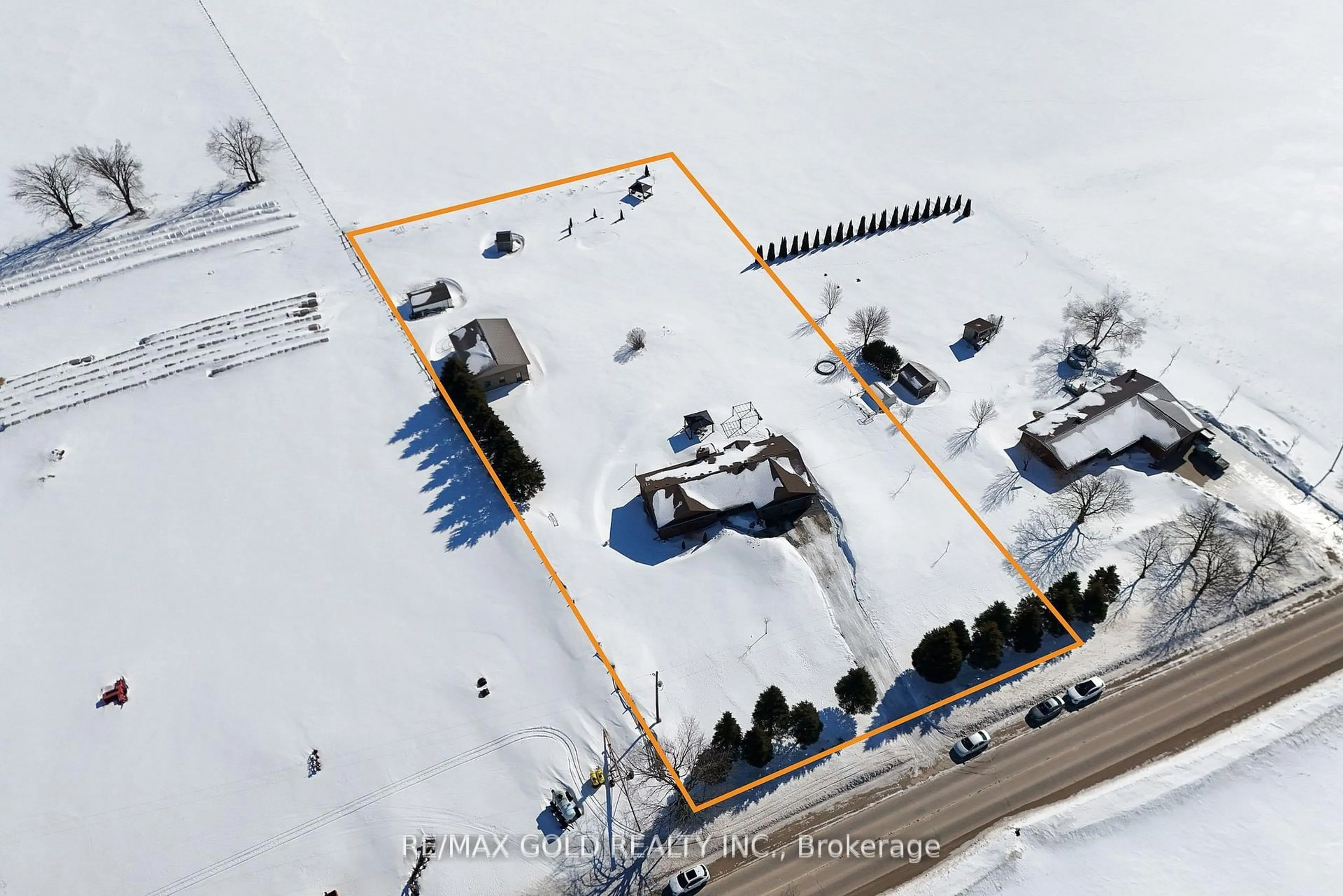 Unknown for 554421 Mono - Amaranth Townline, Mono Ontario L9W 5M8