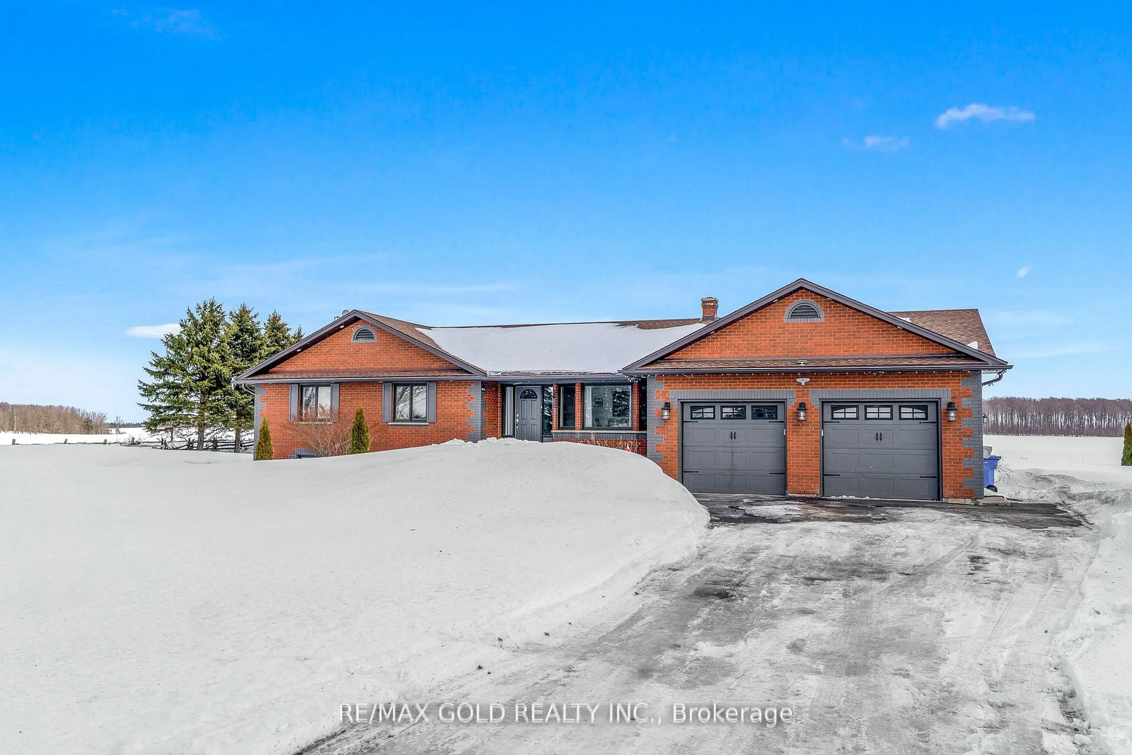 A pic from outside/outdoor area/front of a property/back of a property/a pic from drone, unknown for 554421 Mono - Amaranth Townline, Mono Ontario L9W 5M8