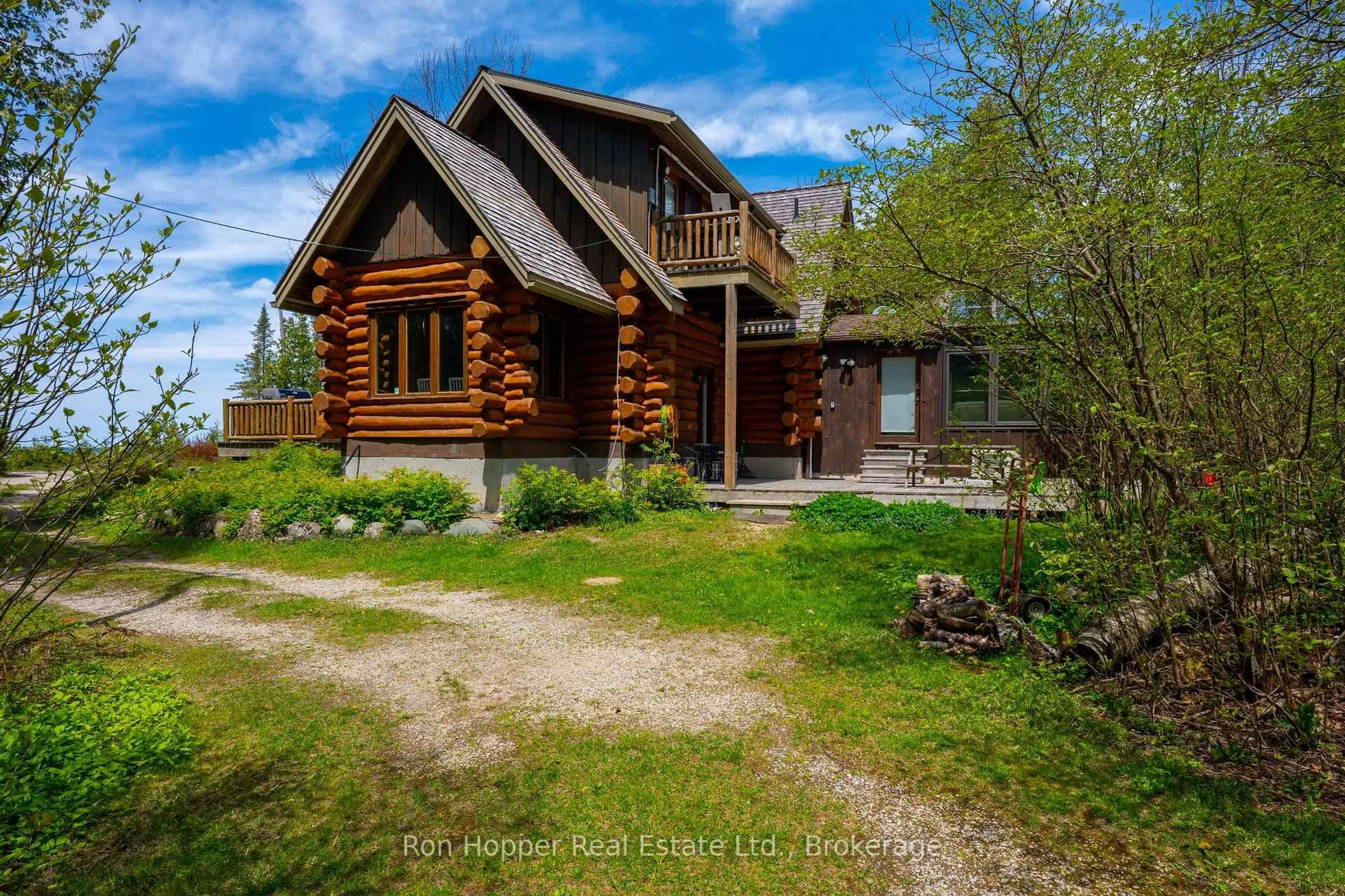 A pic from outside/outdoor area/front of a property/back of a property/a pic from drone, unknown for 31 Richardson Rd, Kincardine Ontario N0H 2C5