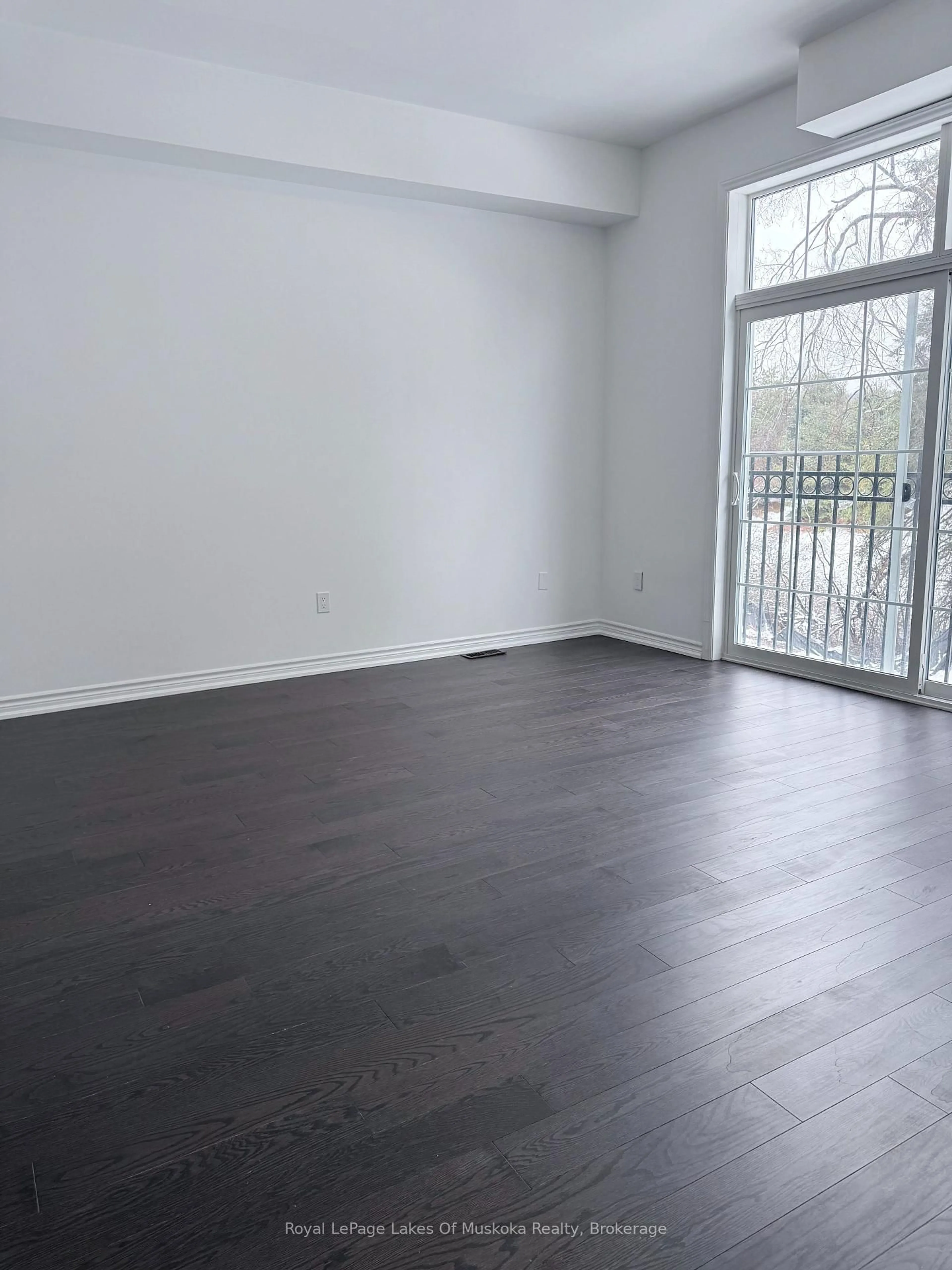A pic of a room for 16 Turnberry Crt, Bracebridge Ontario P1L 0N5