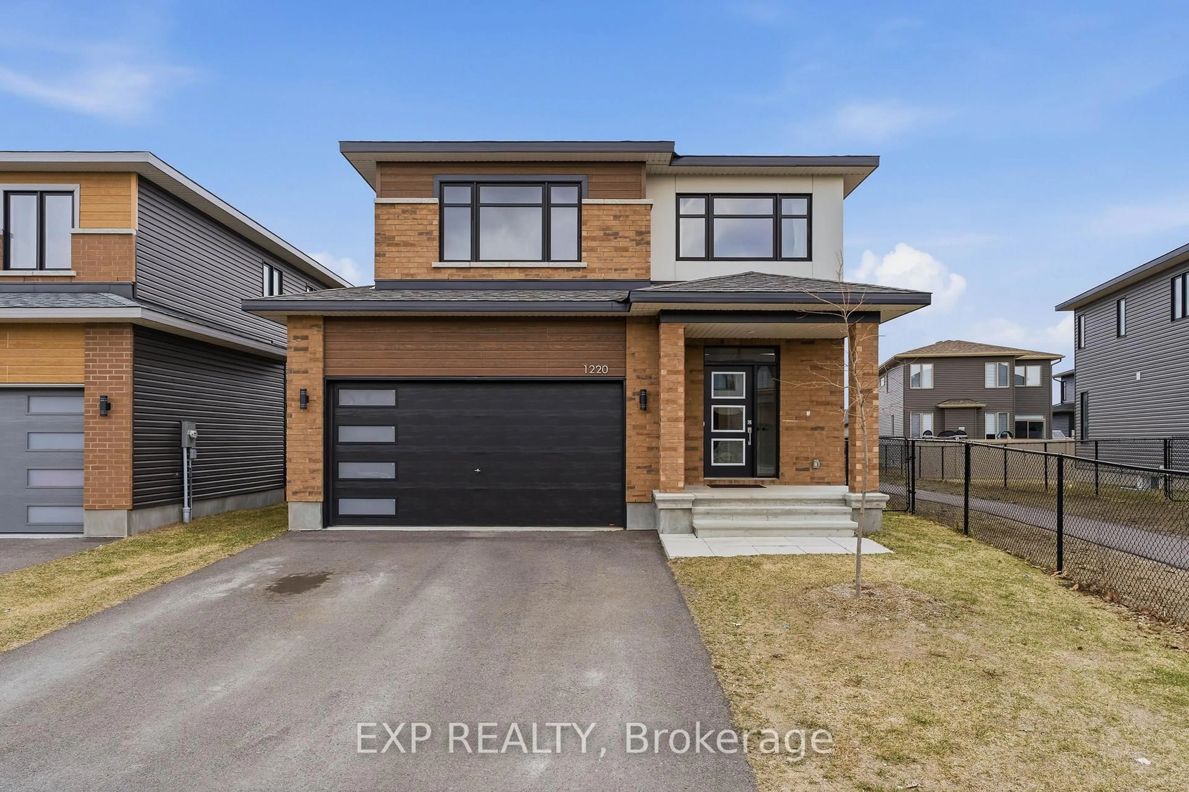 Home with brick exterior material, street for 1220 Diamond St, Clarence-Rockland Ontario K4K 0M1