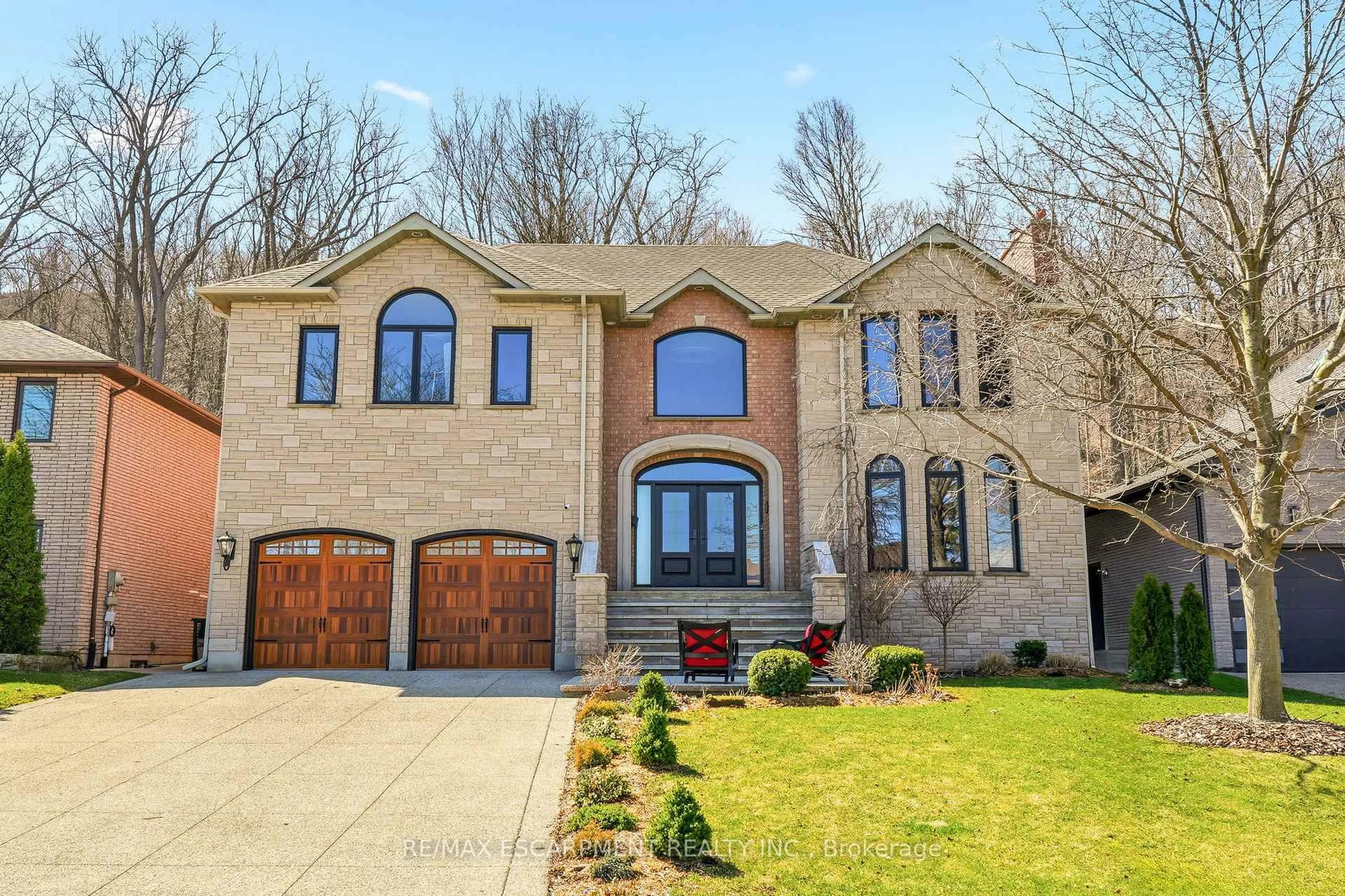 Home with brick exterior material, street for 82 Maple Dr, Hamilton Ontario L8G 3C2