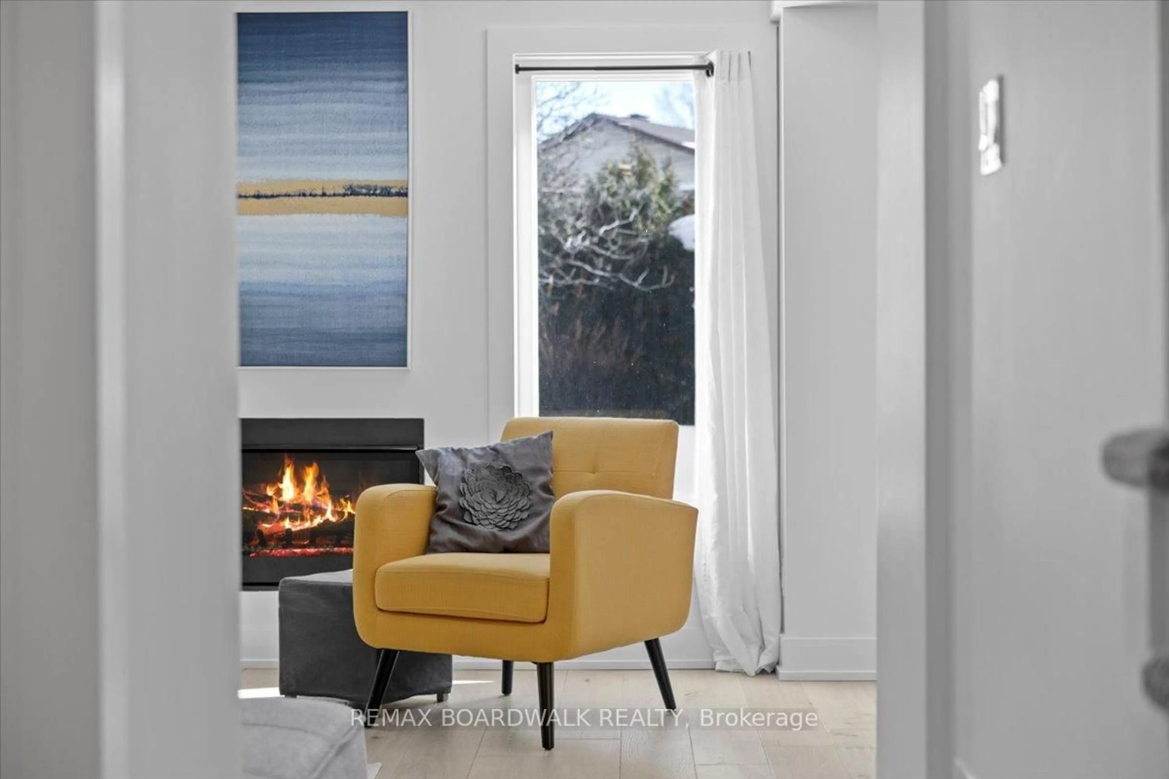 Unknown for 1535 Kamouraska Circ, Ottawa Ontario K1C 3J1