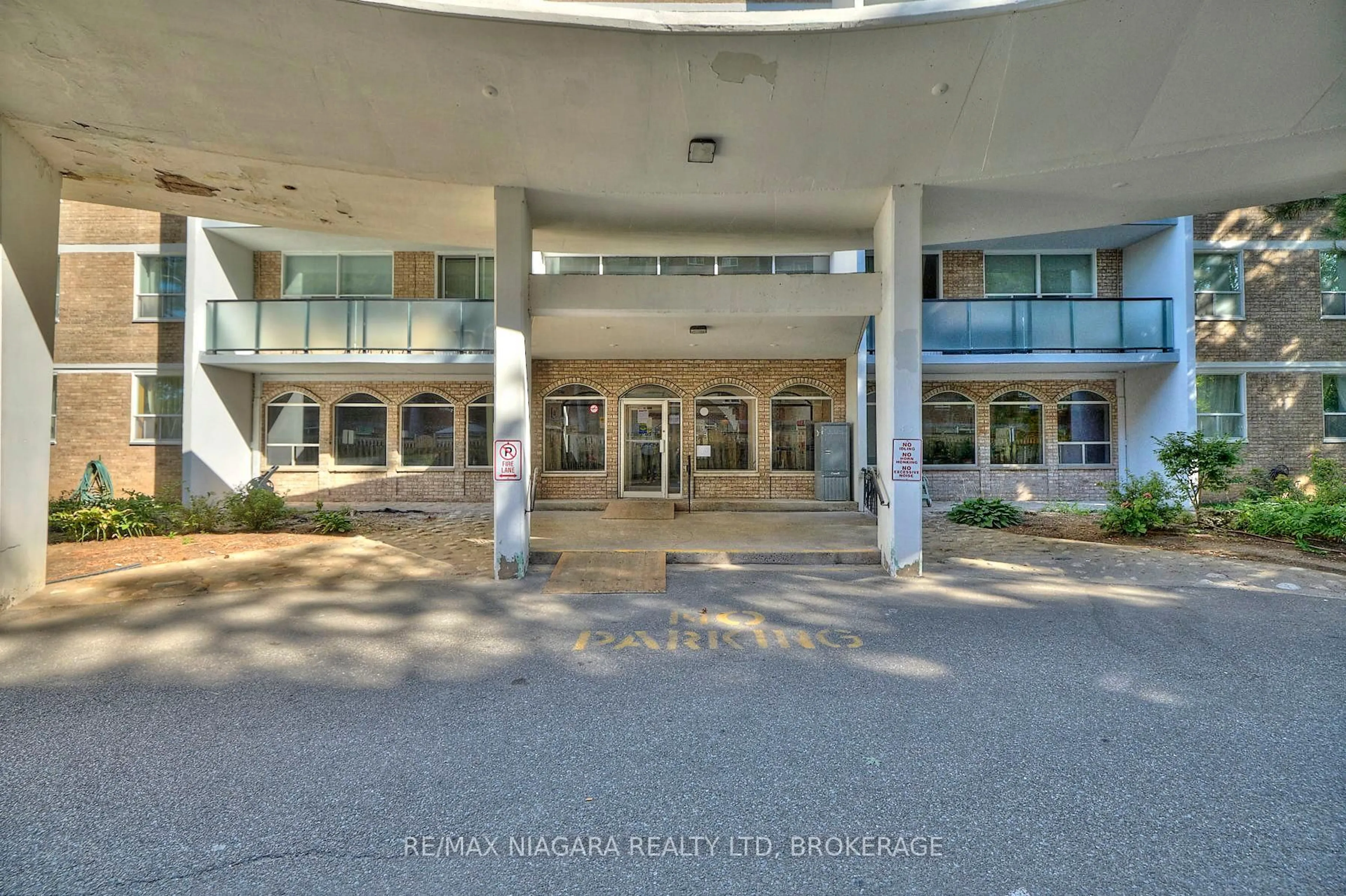 Unknown for 359 Geneva St #710, St. Catharines Ontario L2N 2G5