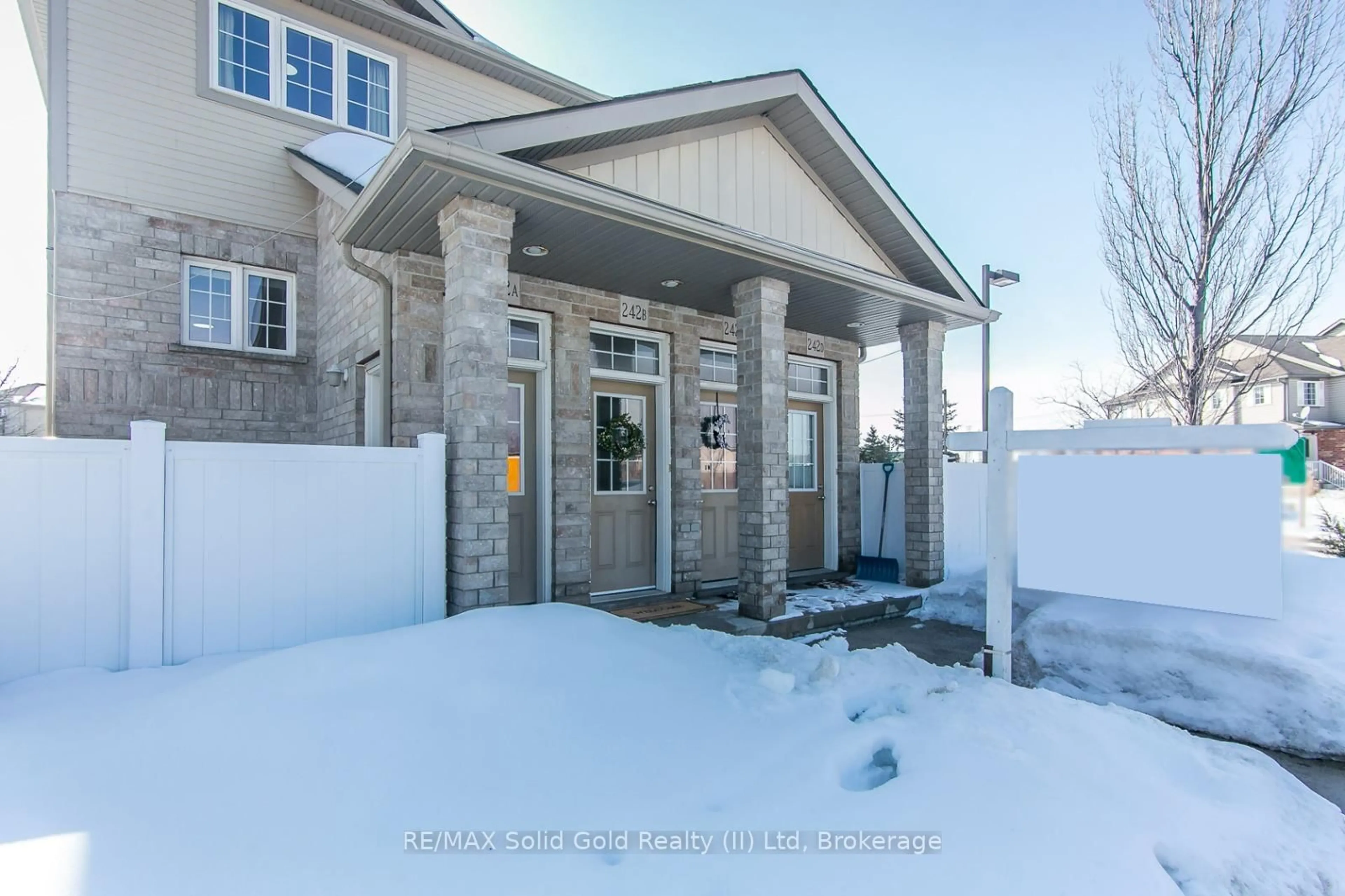 Unknown for 242 Westmeadow Dr #B, Kitchener Ontario N2N 0A1