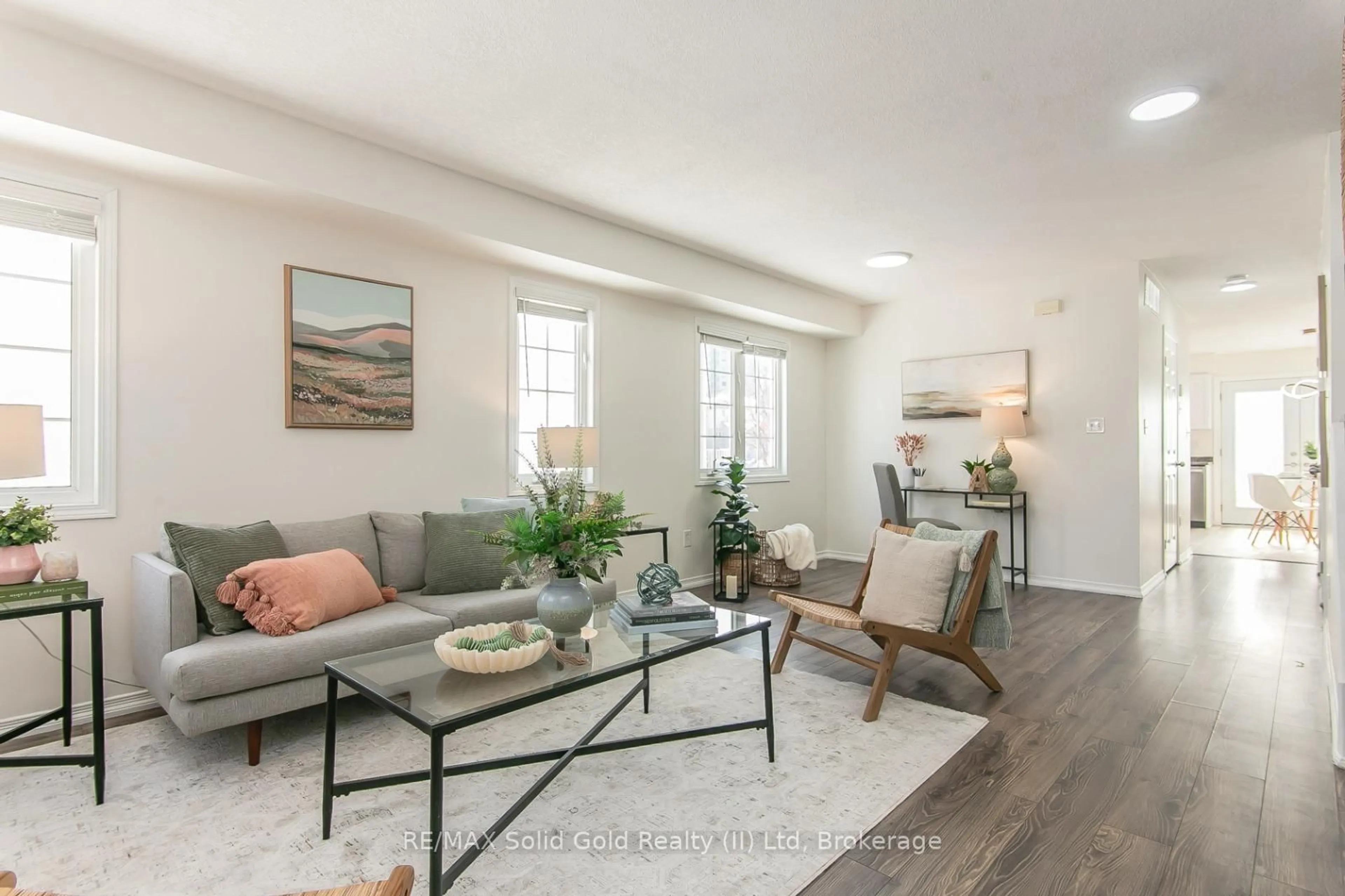 Living room with furniture, unknown for 242 Westmeadow Dr #B, Kitchener Ontario N2N 0A1