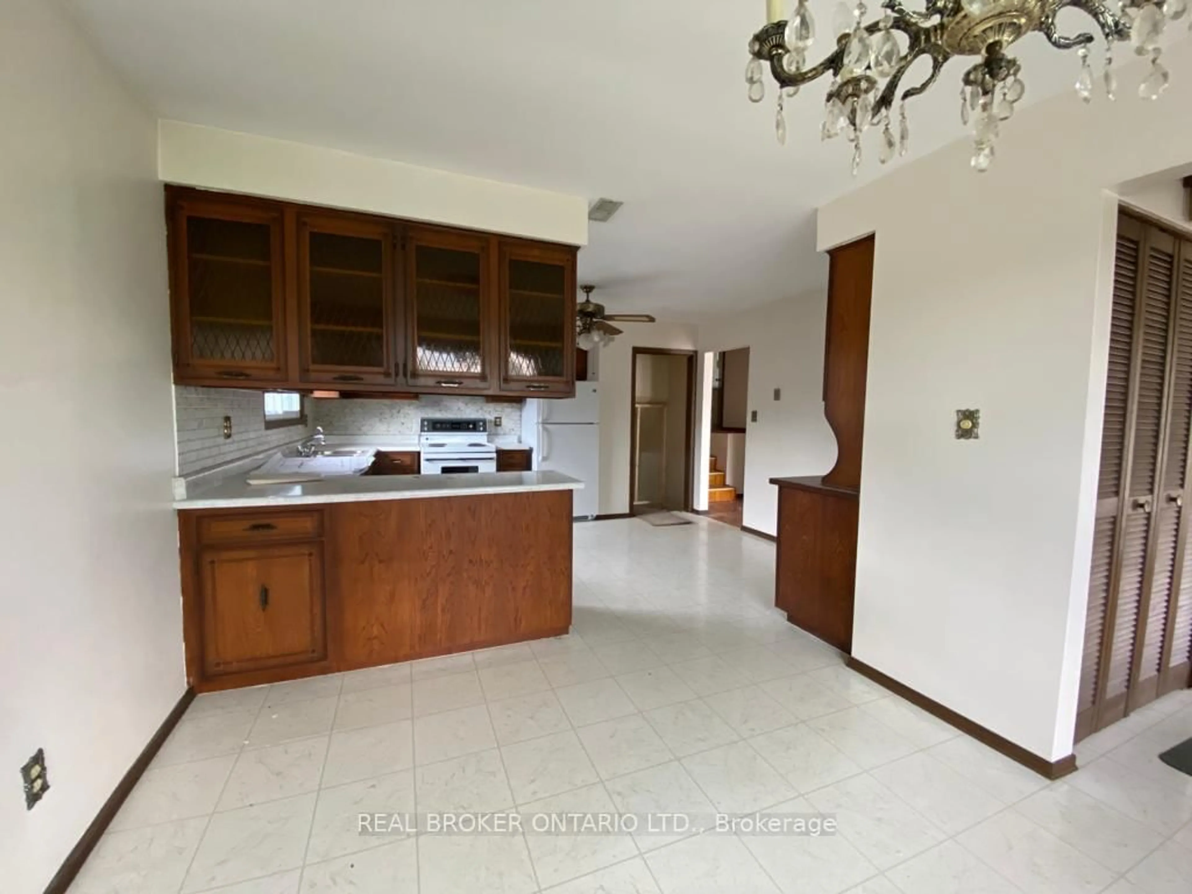 Unknown for 260 Bruce St, Brantford Ontario N3S 4Z9