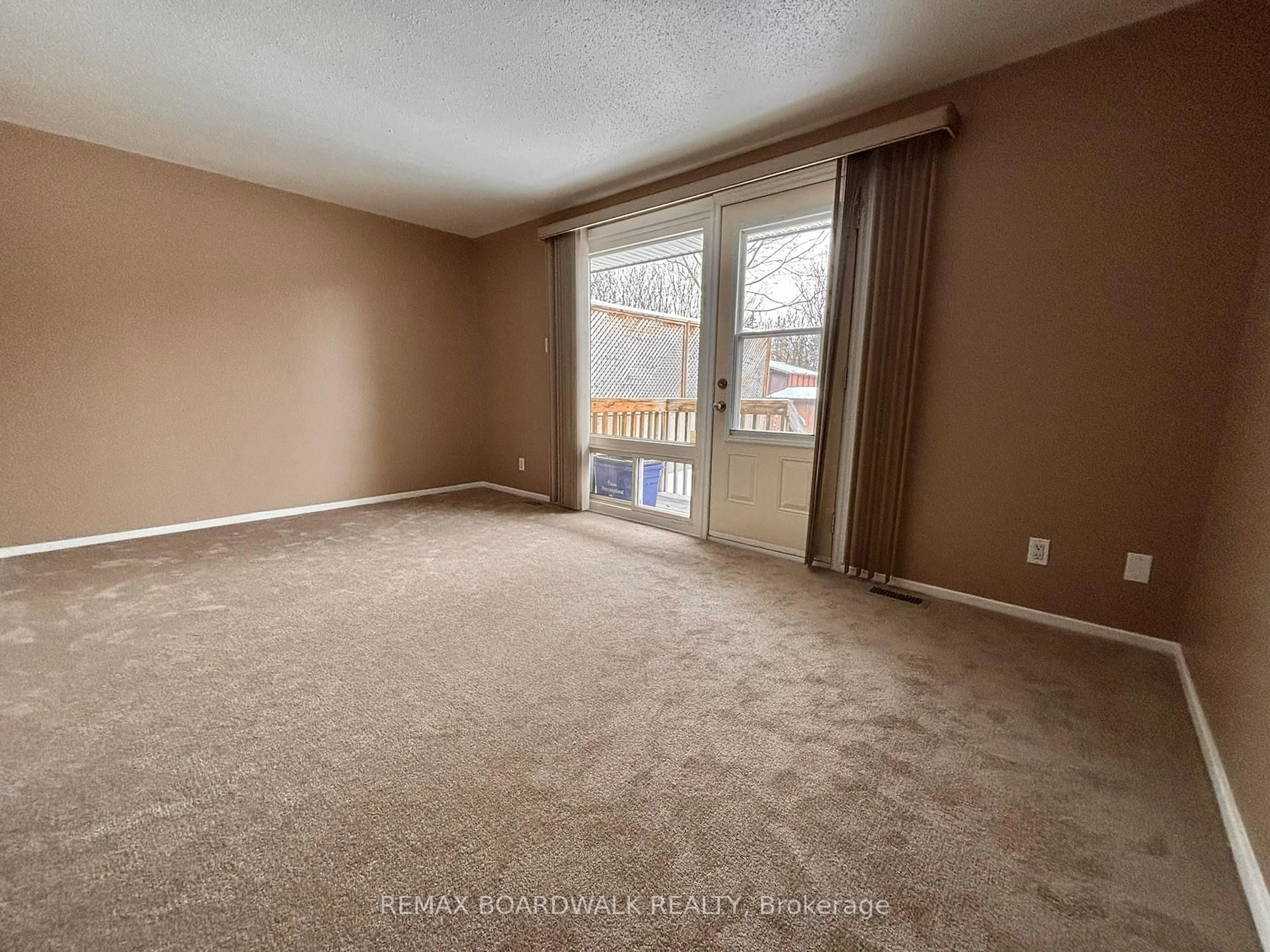 A pic of a room for 53J Sumac St, Ottawa Ontario K1J 7T7
