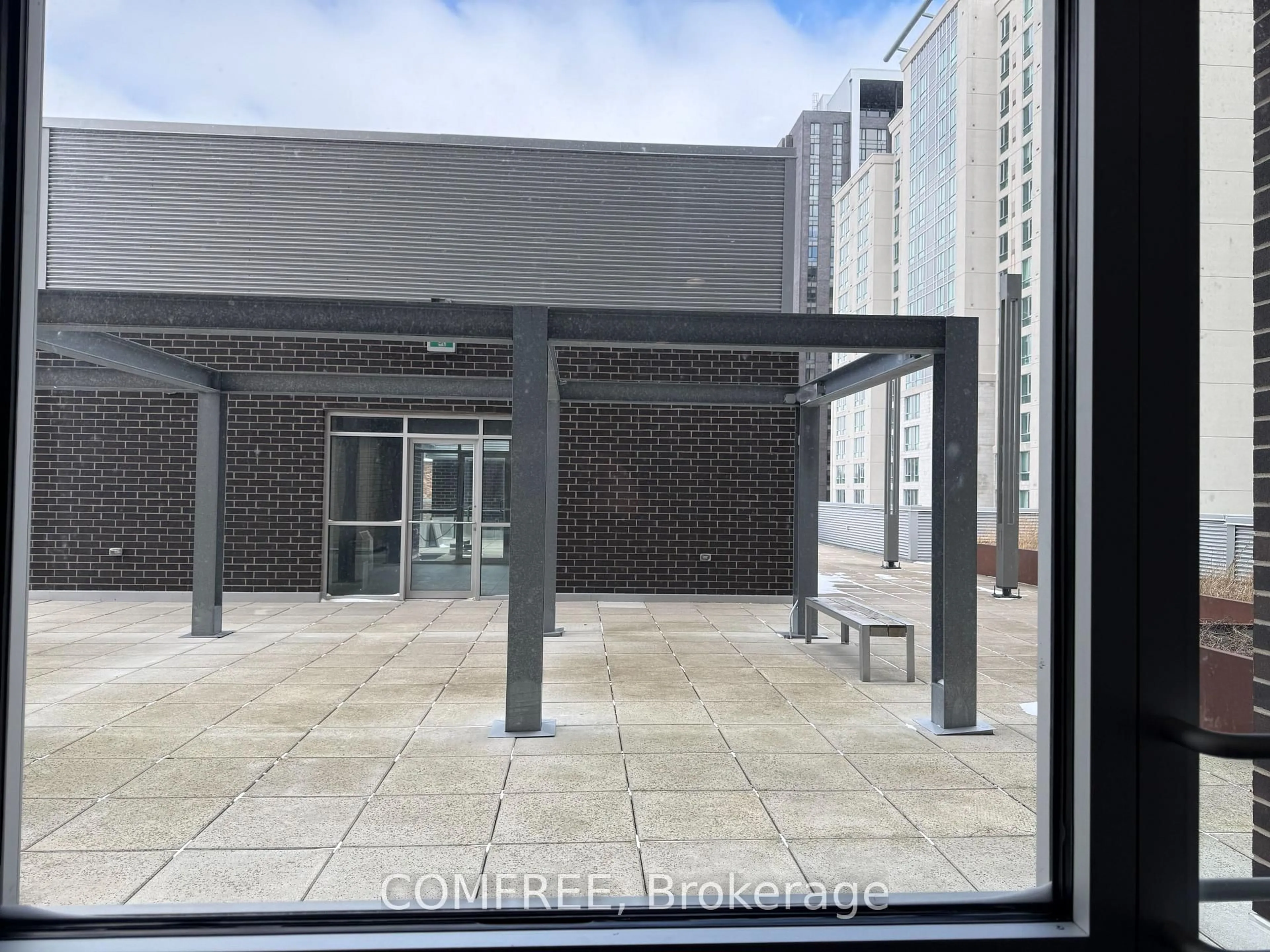 Unknown for 318 Spruce St #2, Waterloo Ontario N2L 0E9