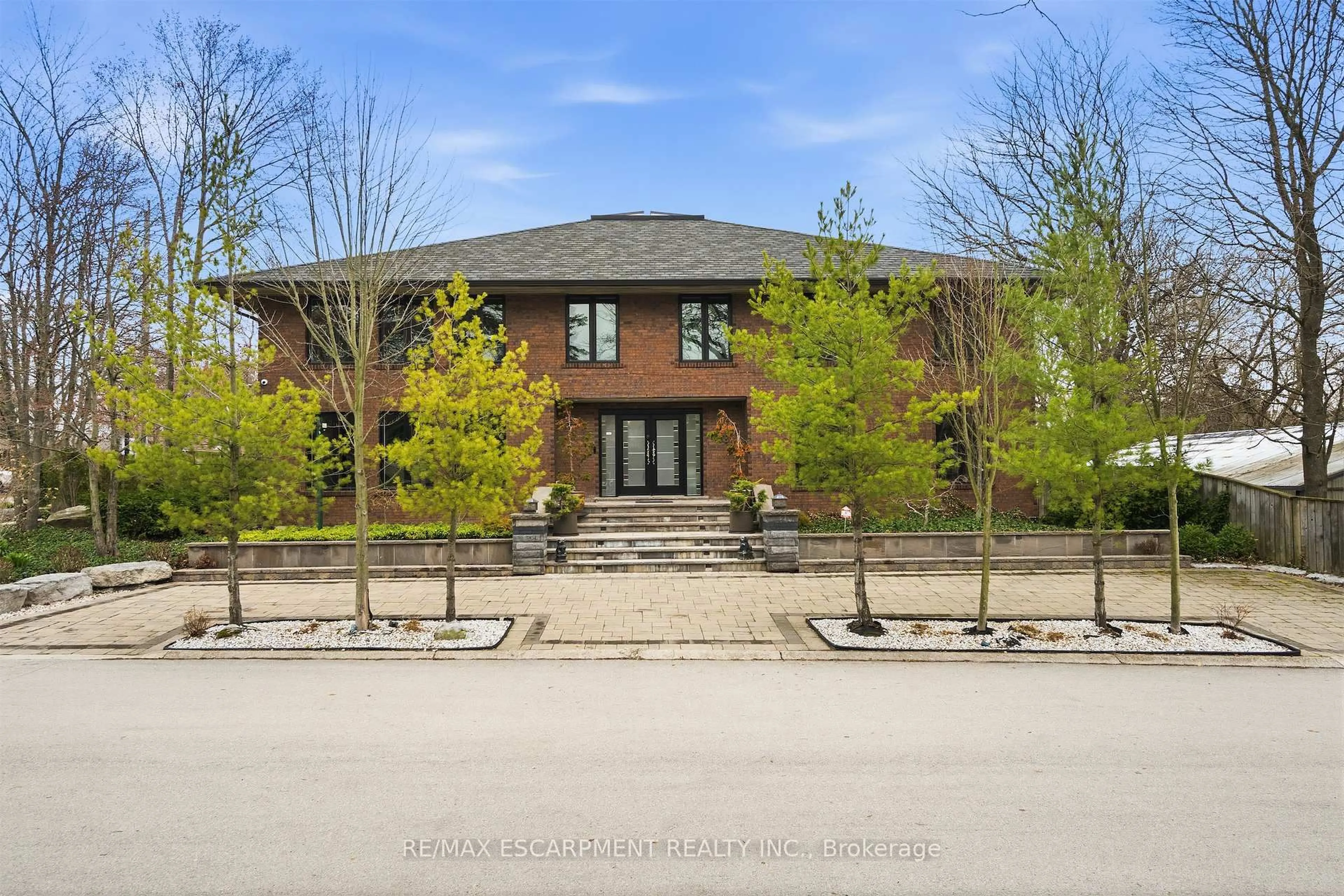 Home with brick exterior material, building for 78 Terrace Dr, Hamilton Ontario L9H 3X2
