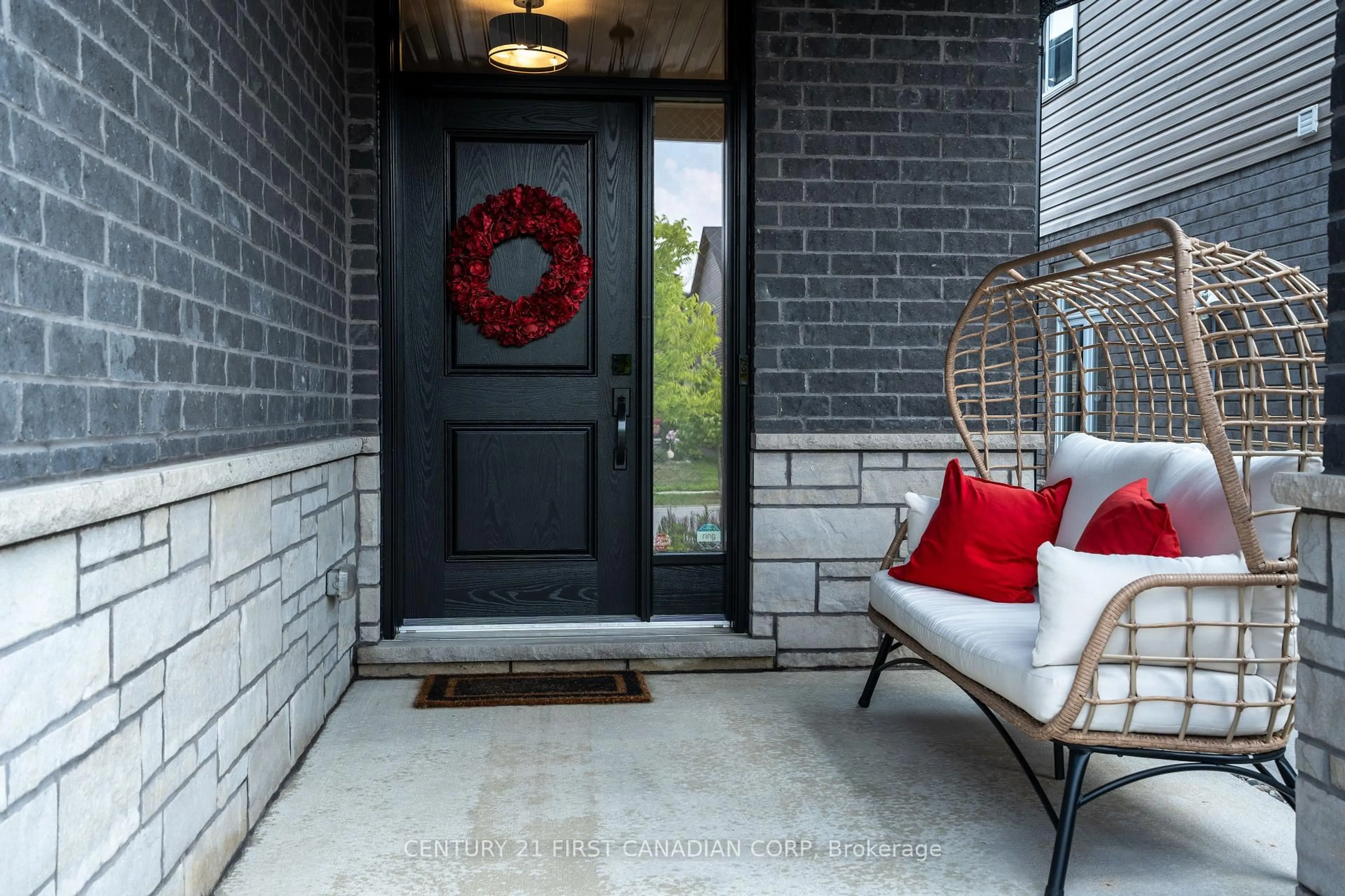 Indoor entryway for 2085 Gough Ave, London North Ontario N5X 0K4