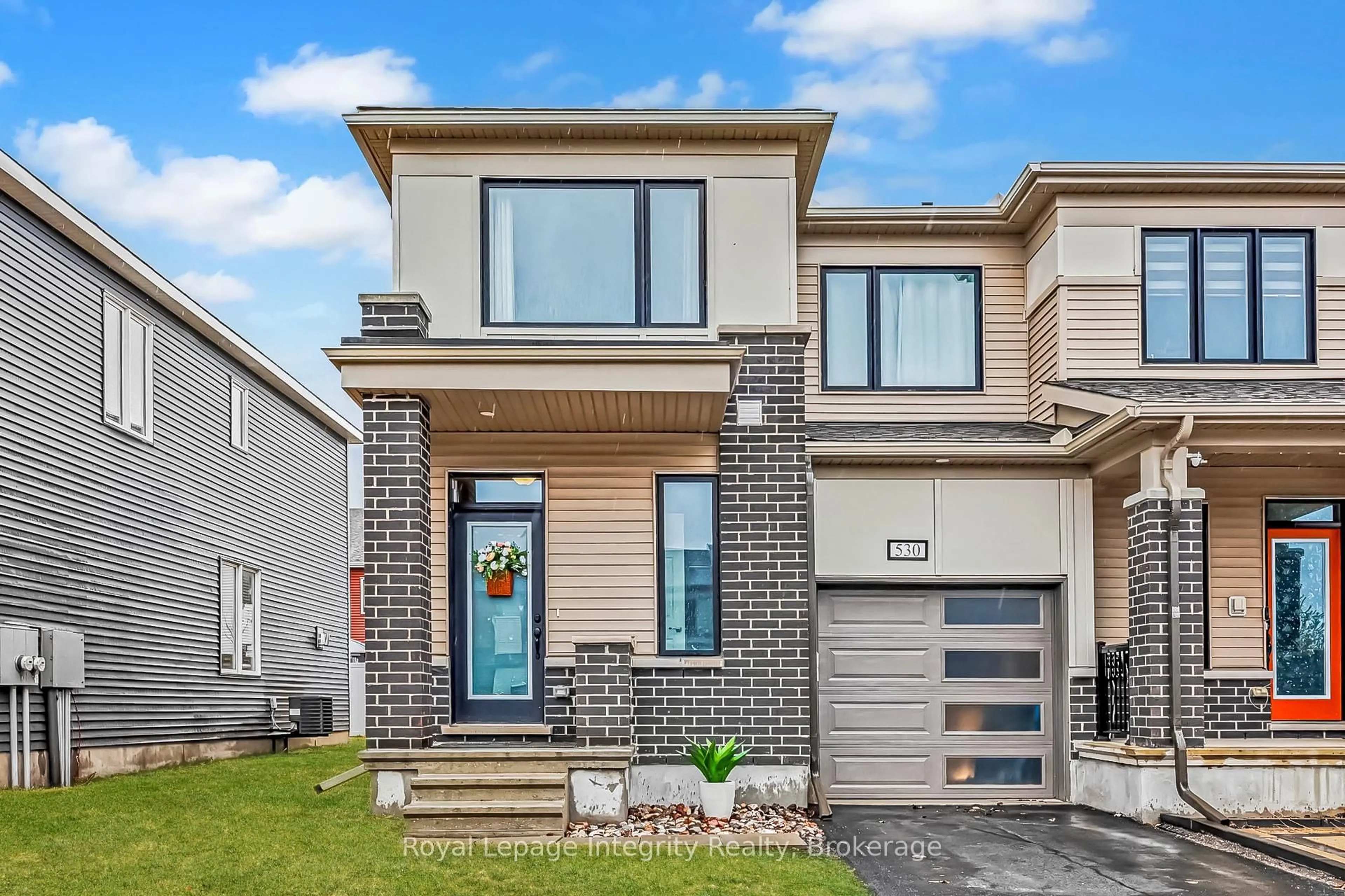 Home with brick exterior material, street for 530 Cope Dr, Ottawa Ontario K2V 0N8