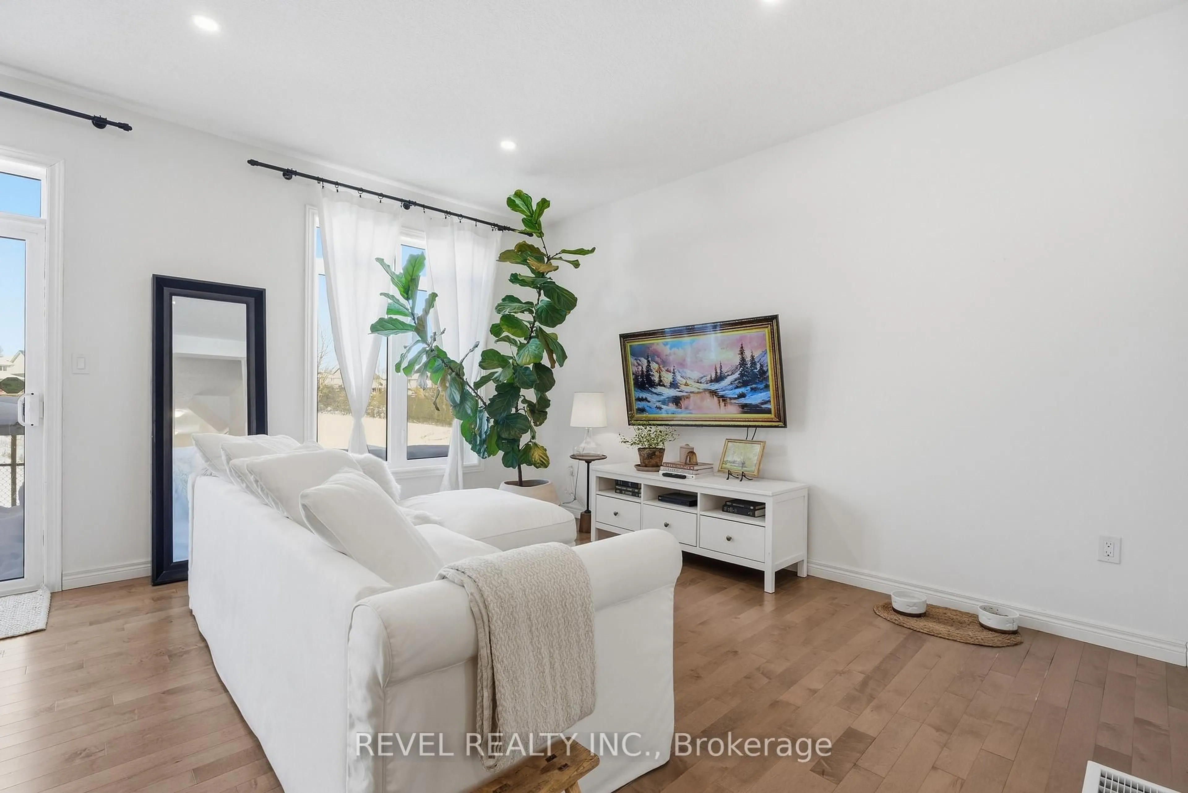 Living room with furniture, unknown for 22 Marshall Dr #7, Guelph Ontario N1E 0M9