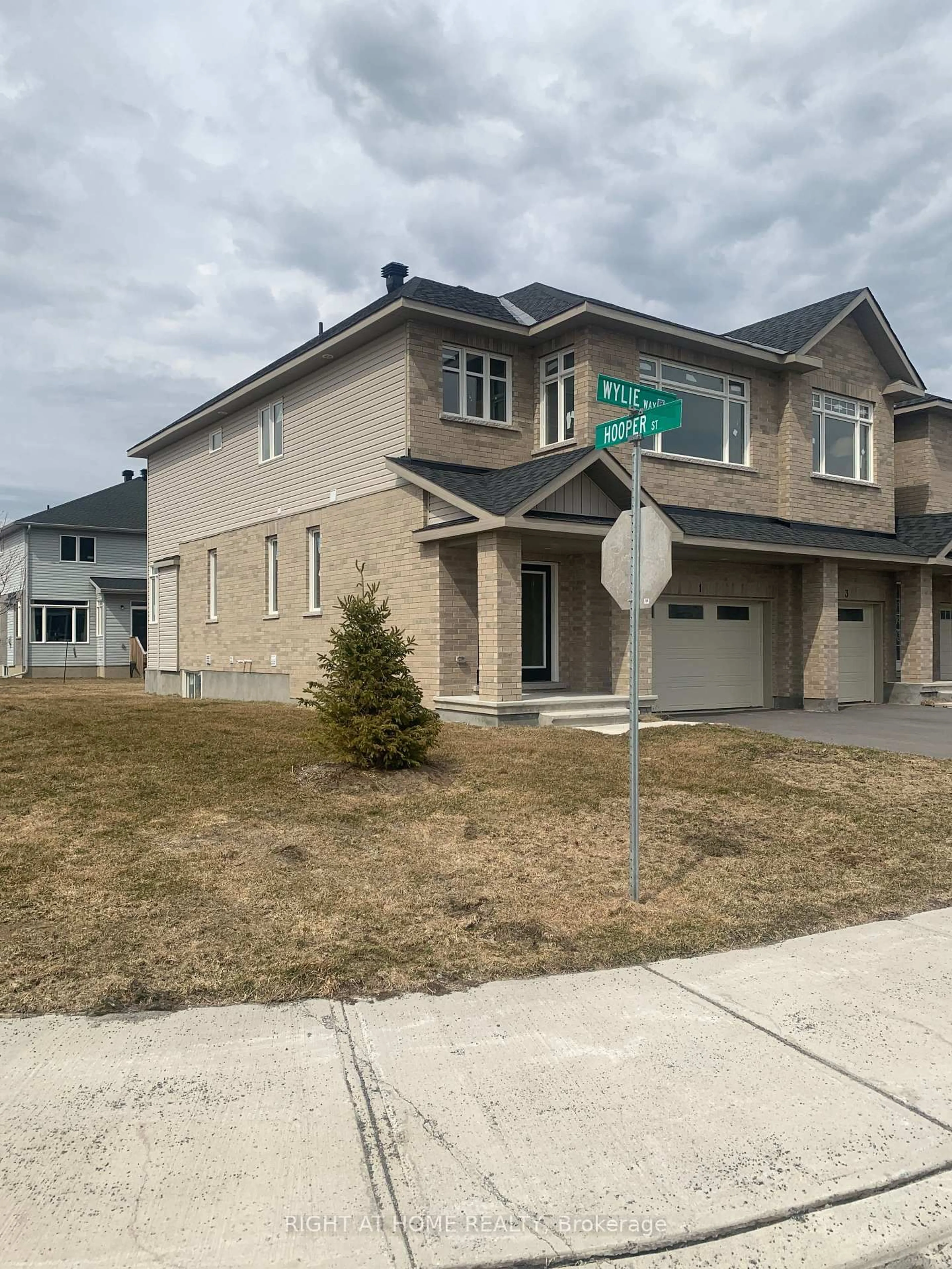 Home with vinyl exterior material, street for 1 Wylie Way, Carleton Place Ontario K7C 0C4