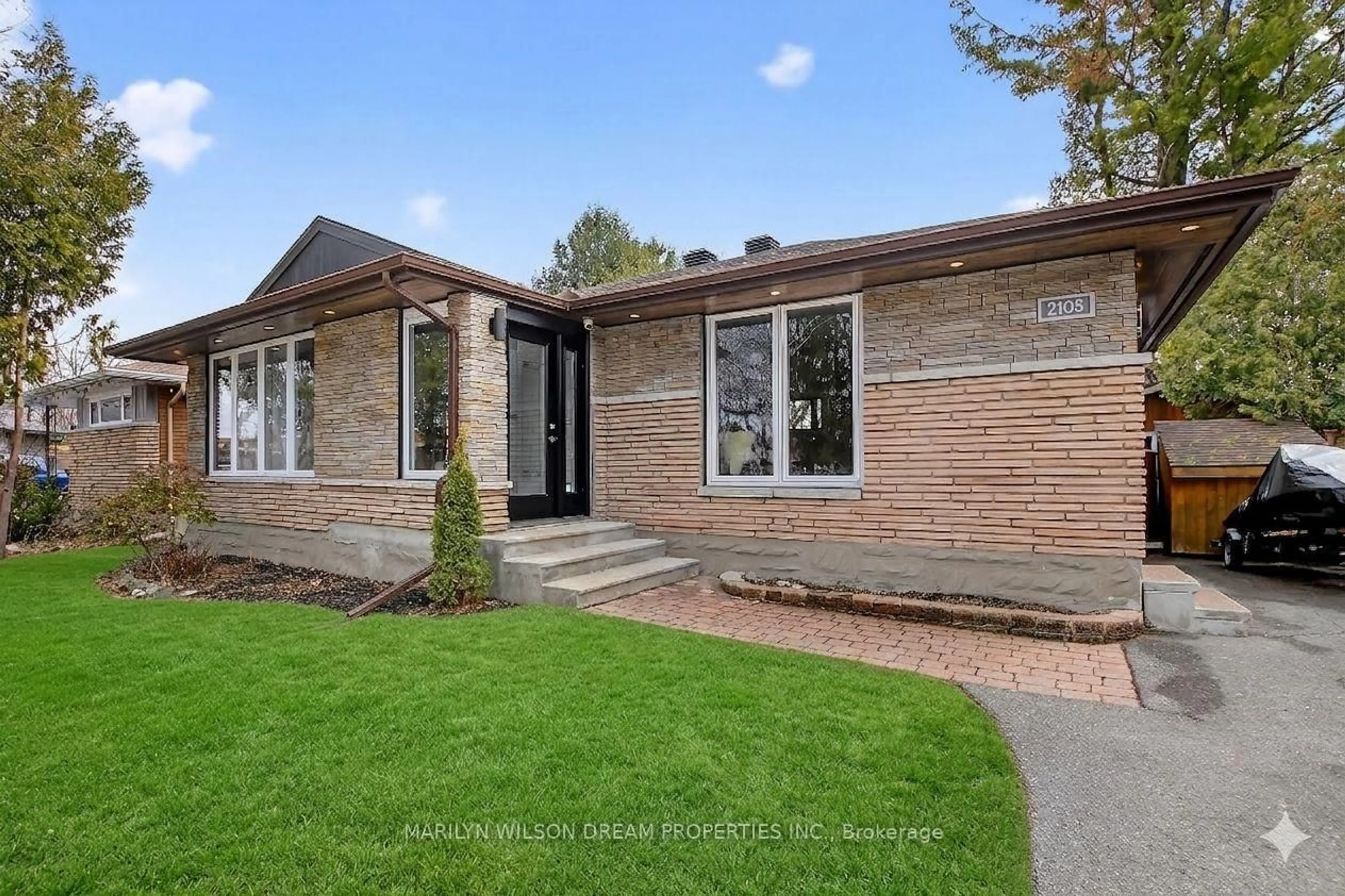 Home with brick exterior material, street for 2105 Bangor St, Ottawa Ontario K1G 2X6