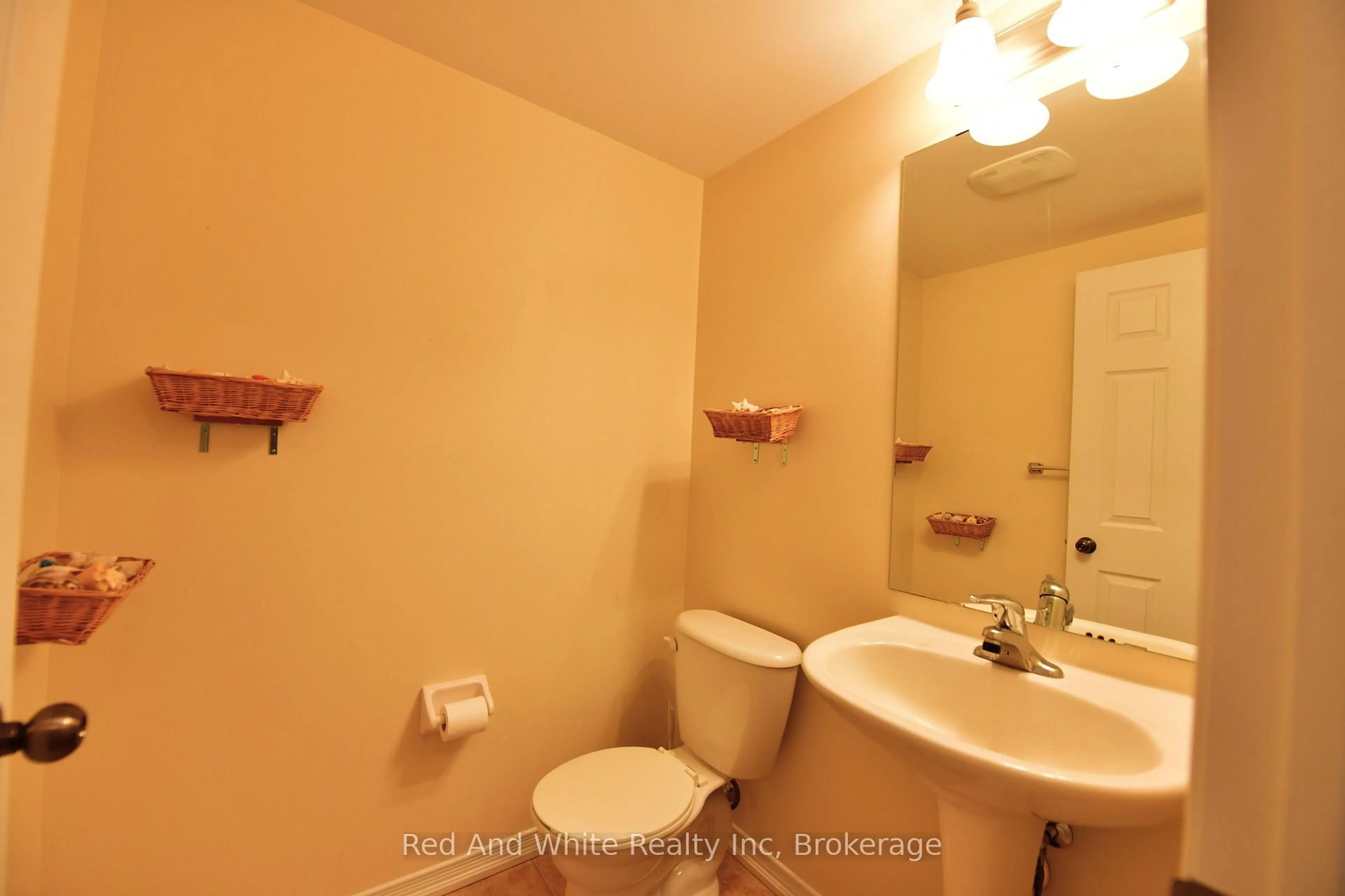 Standard bathroom, unknown for 94 Shallow Creek Rd, Woolwich Ontario N0B 1M0