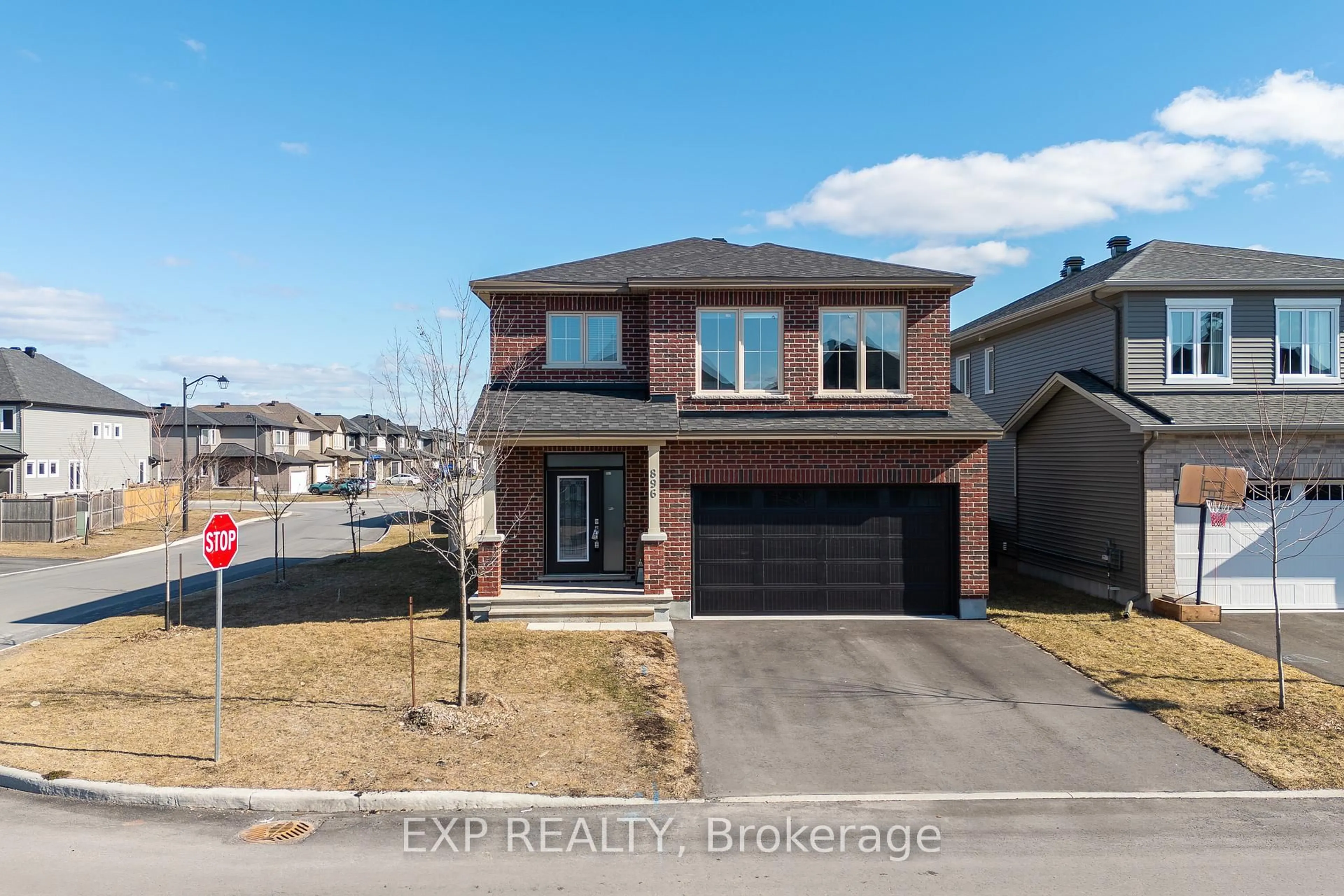 Unknown for 896 Sendero Way, Stittsville Ontario K2S 2W8