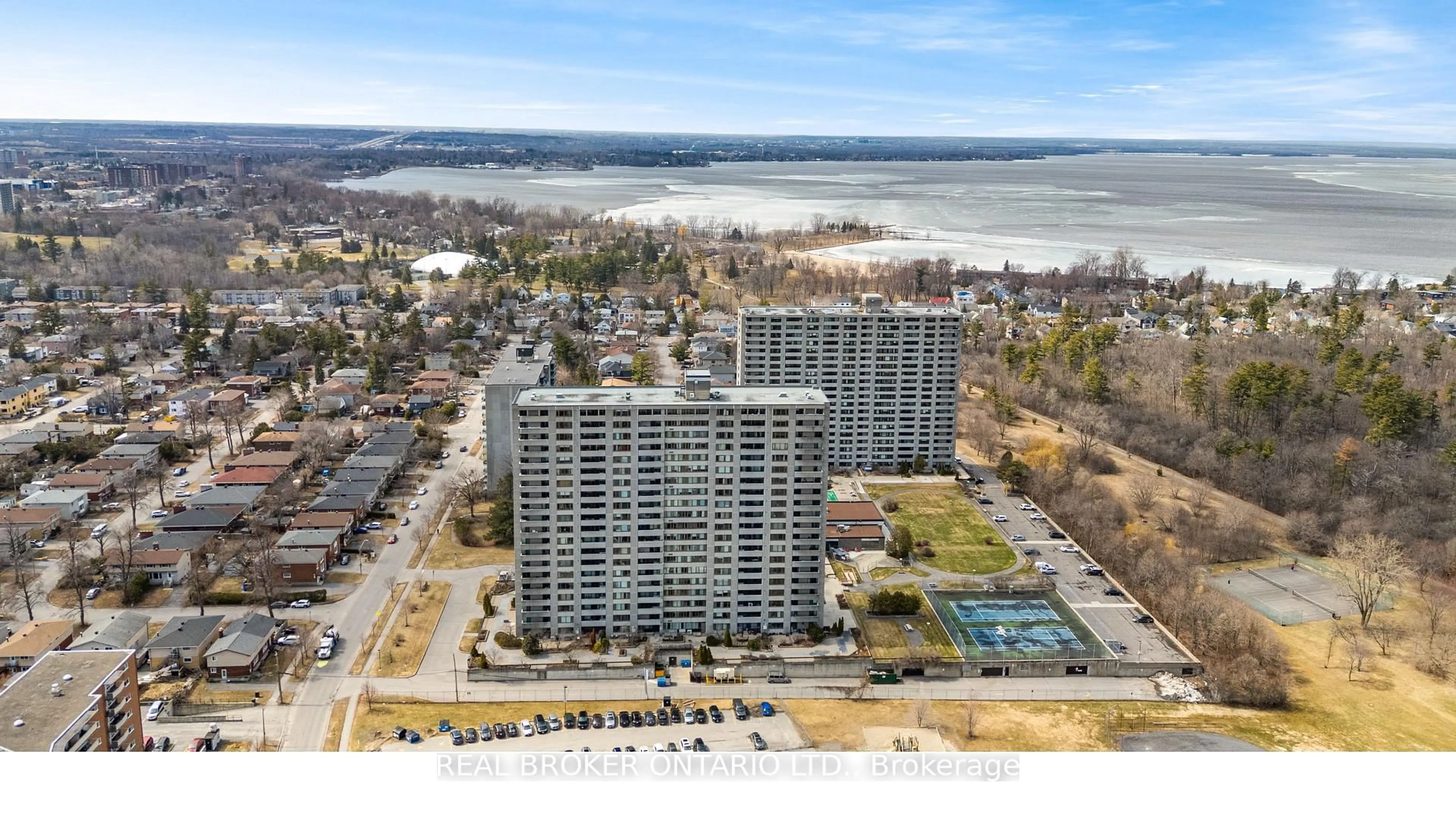 A pic from outside/outdoor area/front of a property/back of a property/a pic from drone, water/lake/river/ocean view for 2625 Regina St #506, Ottawa Ontario K2B 5W8
