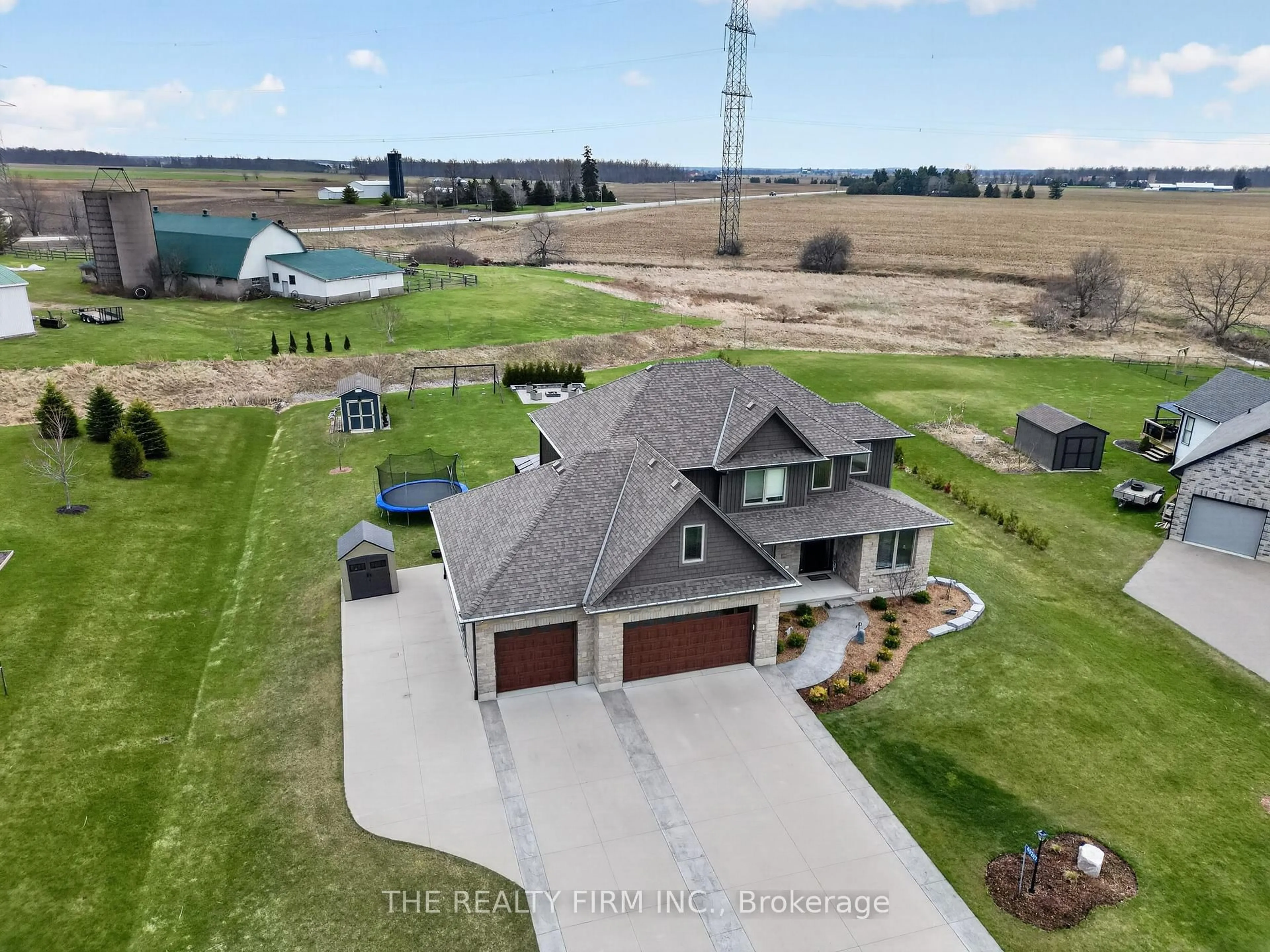 A pic from outside/outdoor area/front of a property/back of a property/a pic from drone, unknown for 49287 Ashland Ave, Malahide Ontario N0L 2J0