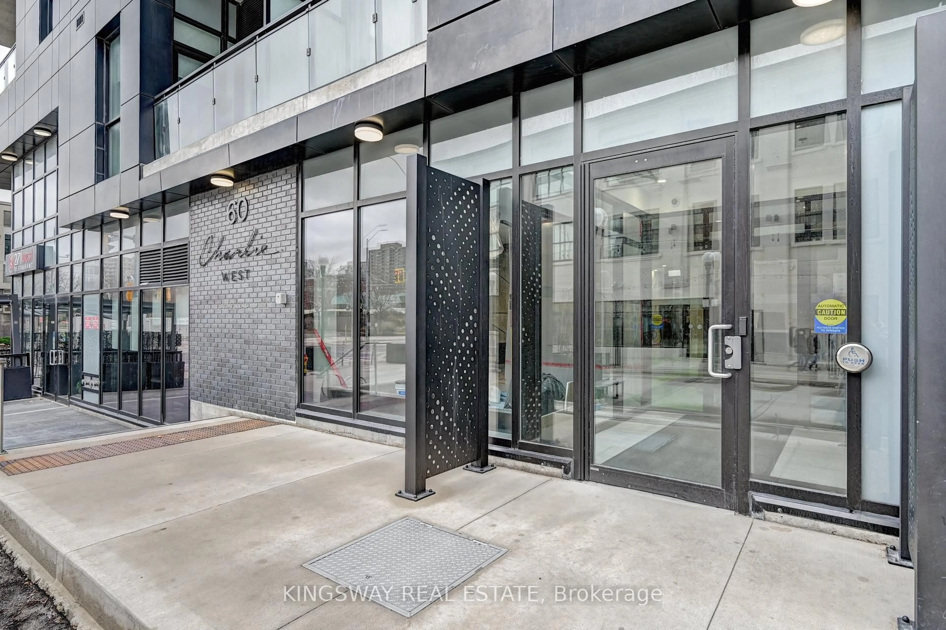 Indoor foyer for 60 Charles St #801, Kitchener Ontario N2G 0C9