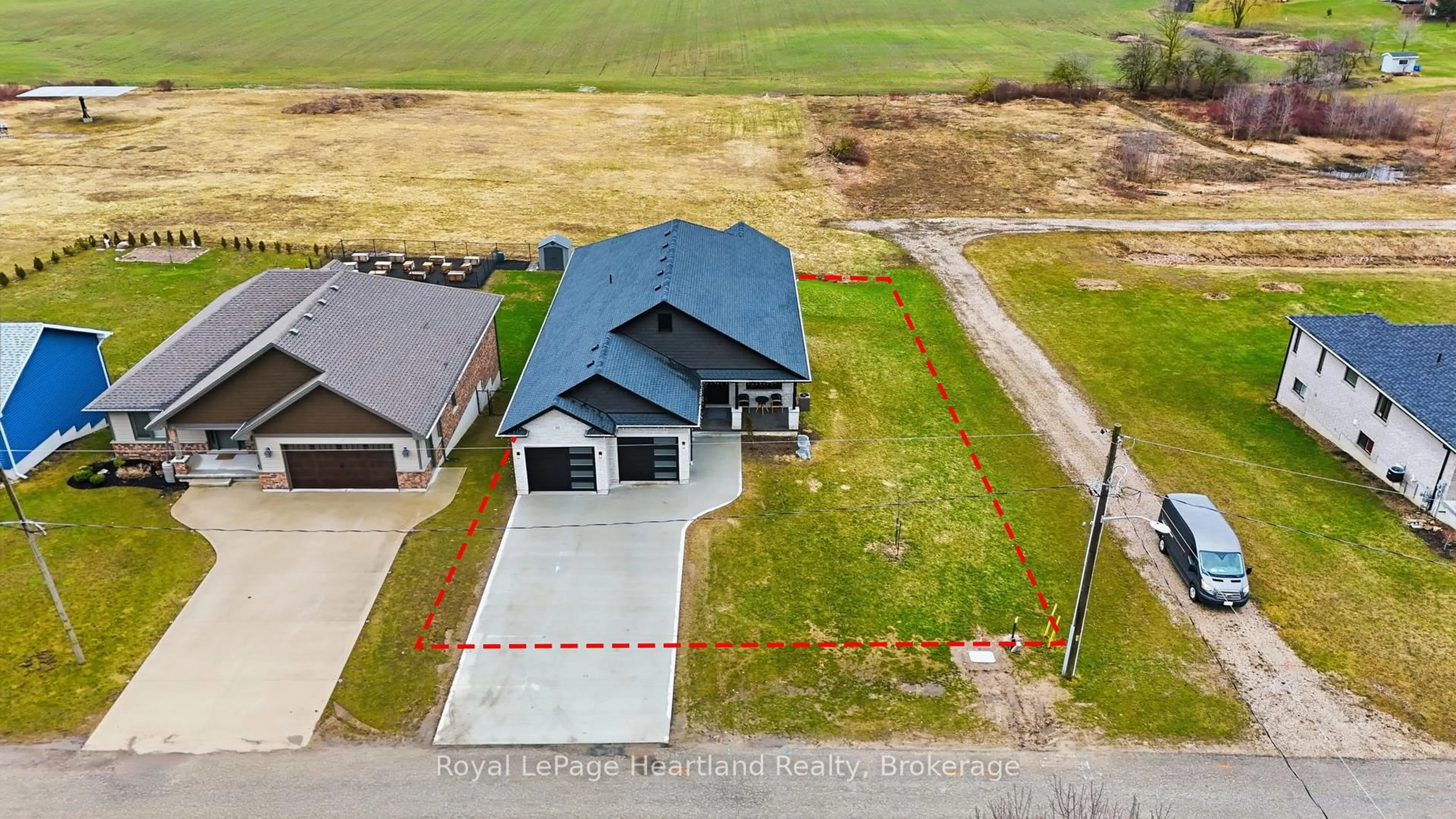 A pic from outside/outdoor area/front of a property/back of a property/a pic from drone, unknown for 16 Minto St, Minto Ontario N0G 1M0