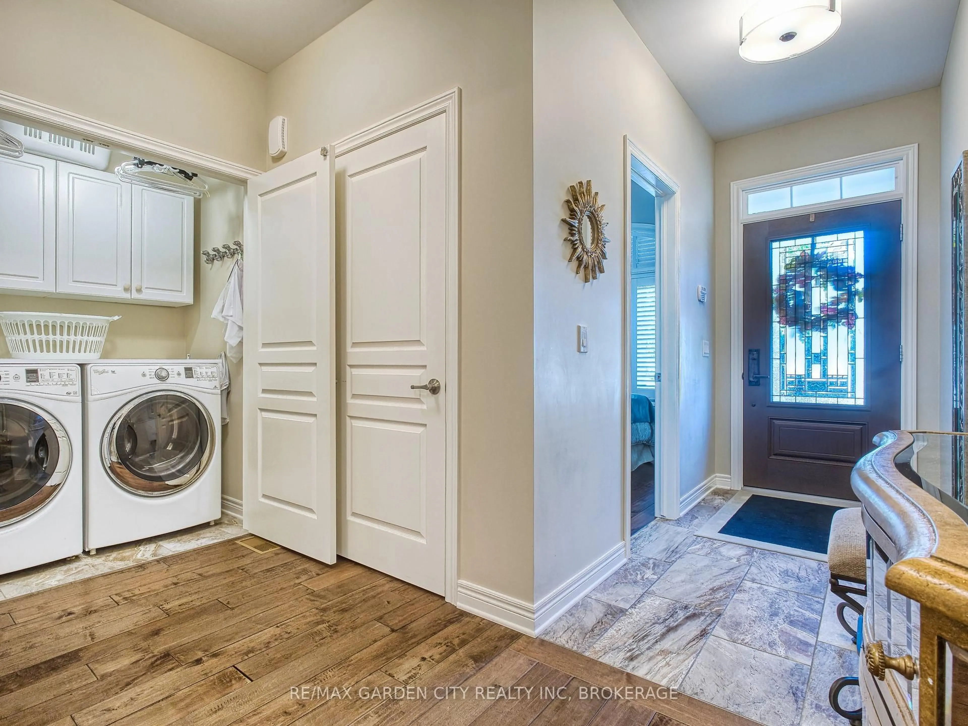 Laundry room for 215 Vansickle Rd #15, St. Catharines Ontario L2S 0E3