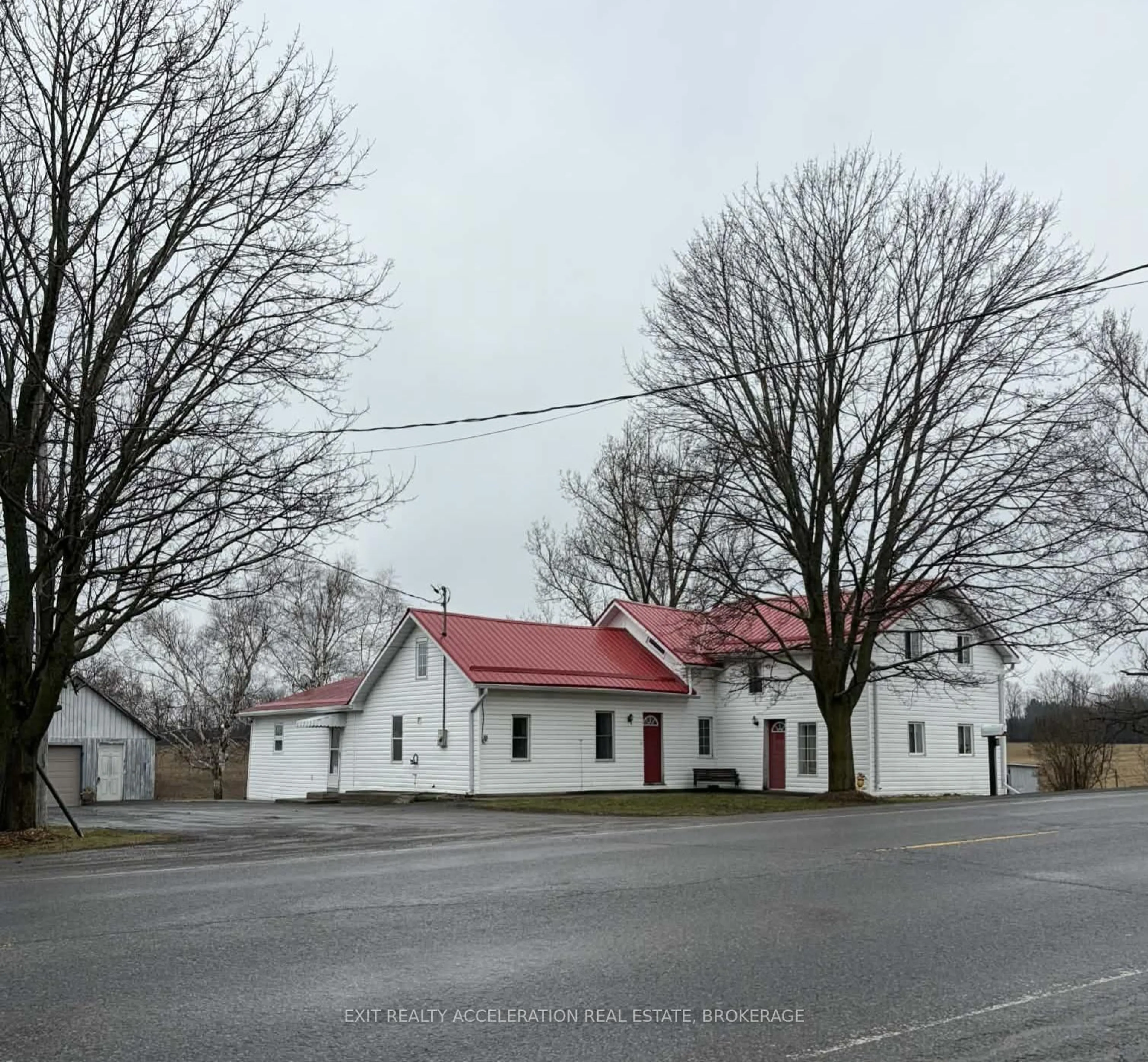 A pic from outside/outdoor area/front of a property/back of a property/a pic from drone, building for 2580 County Road 41, Greater Napanee Ontario K0K 2W0