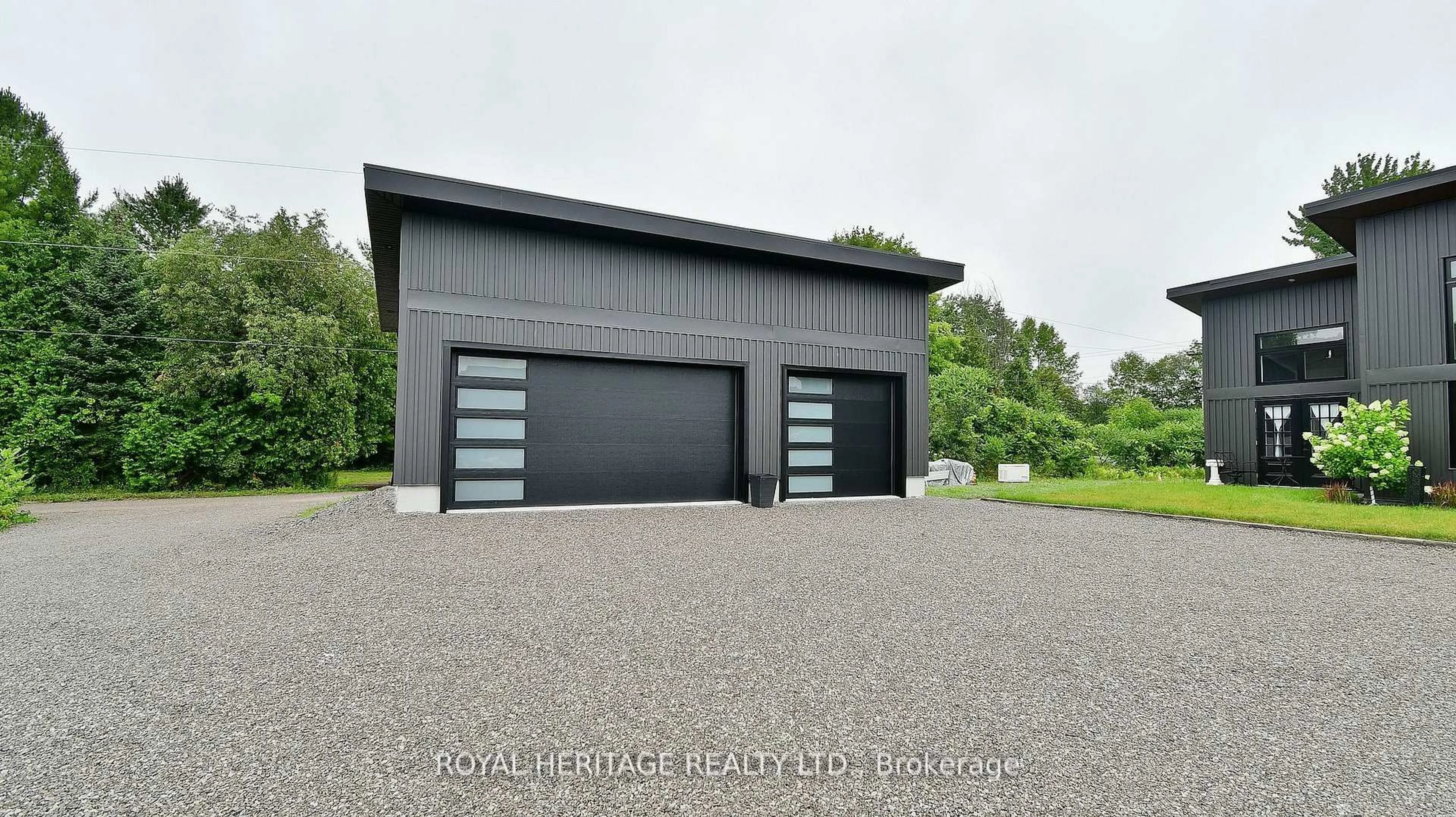 Indoor garage for 9 Hunts Line Rd, Trent Lakes Ontario K0L 1J0