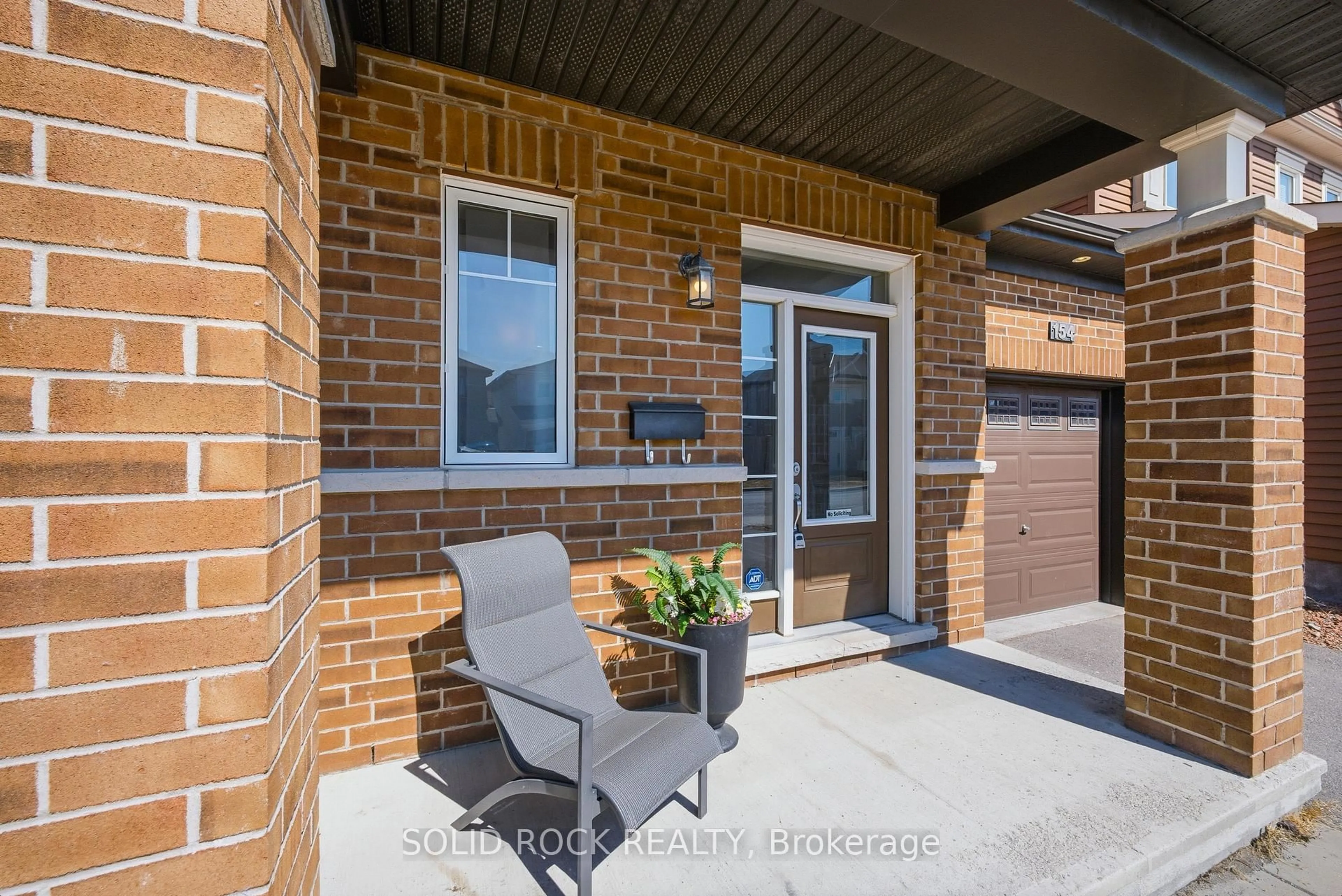 Home with brick exterior material, street for 154 Westover Cres, Kanata Ontario K2T 0K6