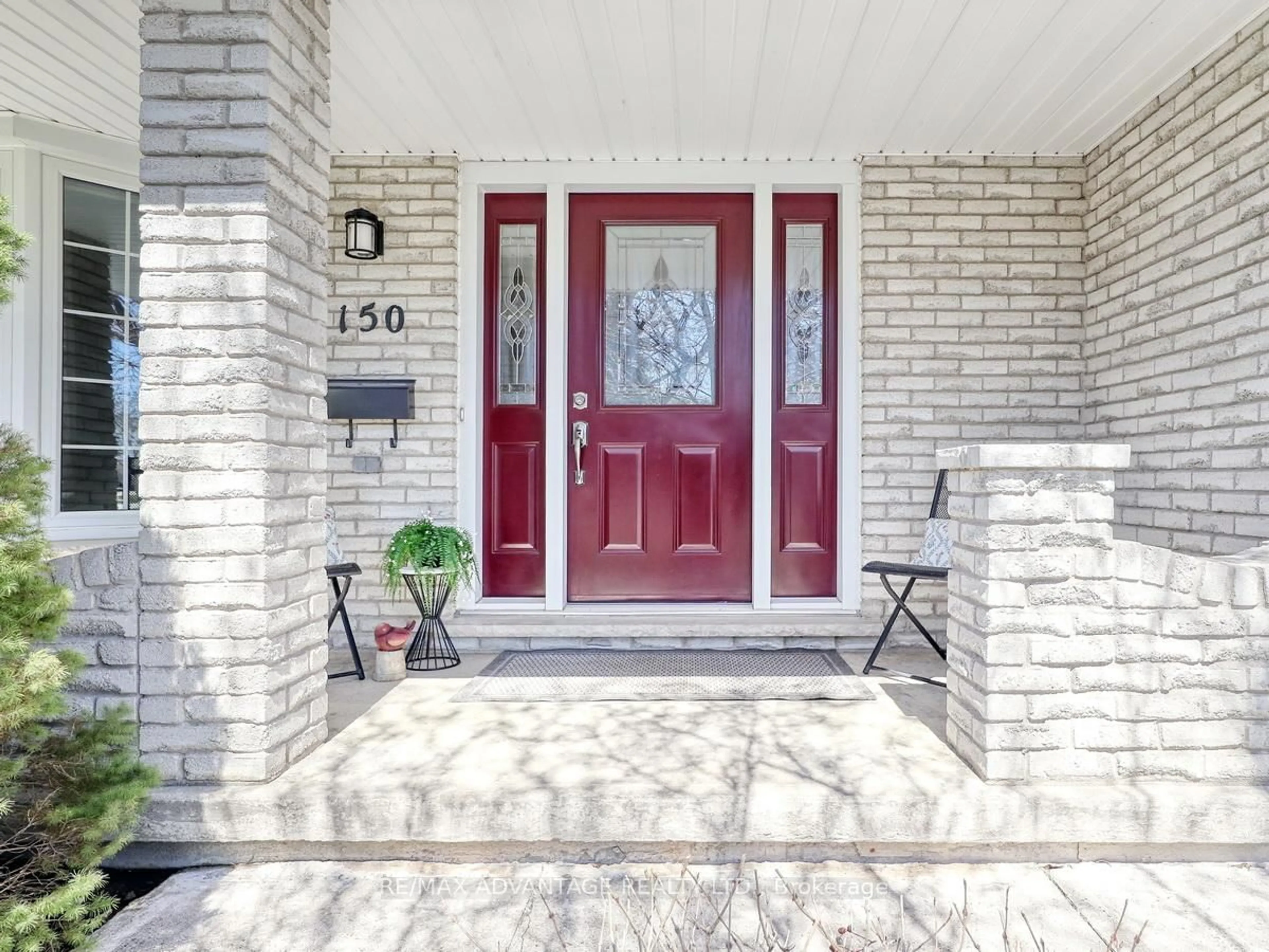 Indoor entryway for 150 Guildford Cres, London South Ontario N6J 3Y6