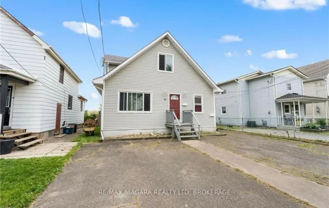 42 Vine St, St. Catharines 2