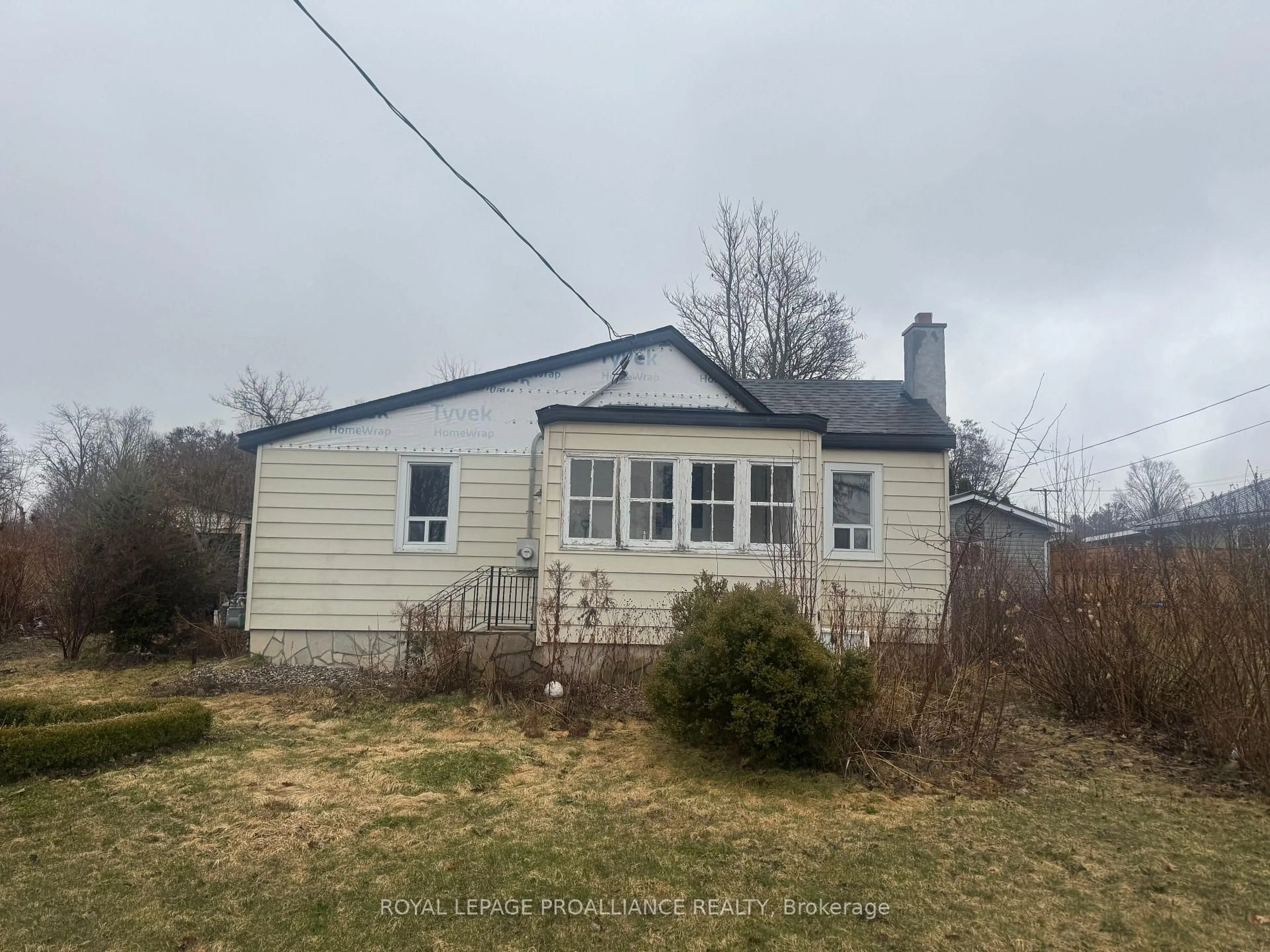 Shed for 116 Hastings Ave, Limoges Ontario K0K 2M0