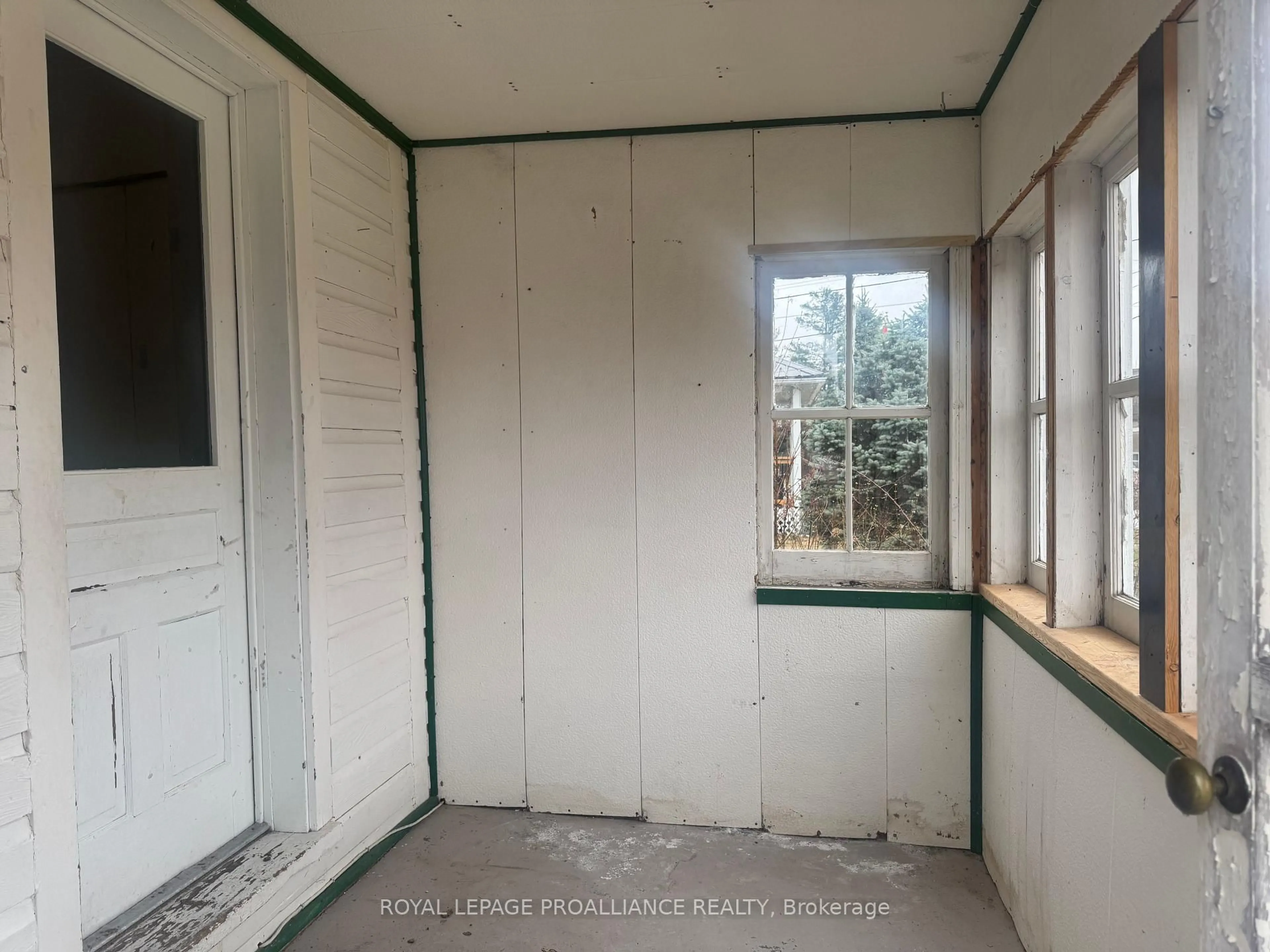 A pic of a room for 116 Hastings Ave, Limoges Ontario K0K 2M0