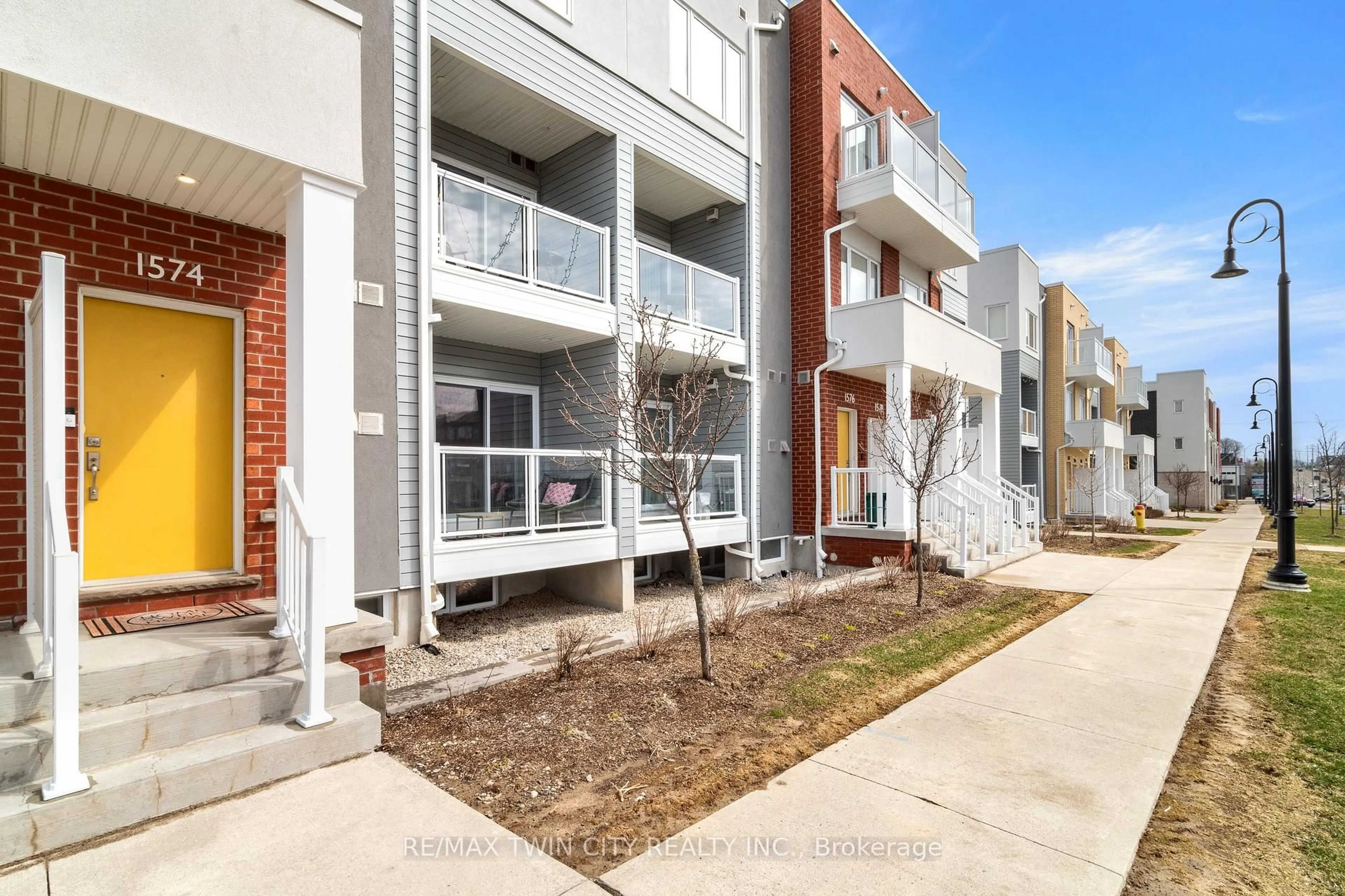 Unknown for 1574 Fischer Hallman Rd, Kitchener Ontario N2R 0R7