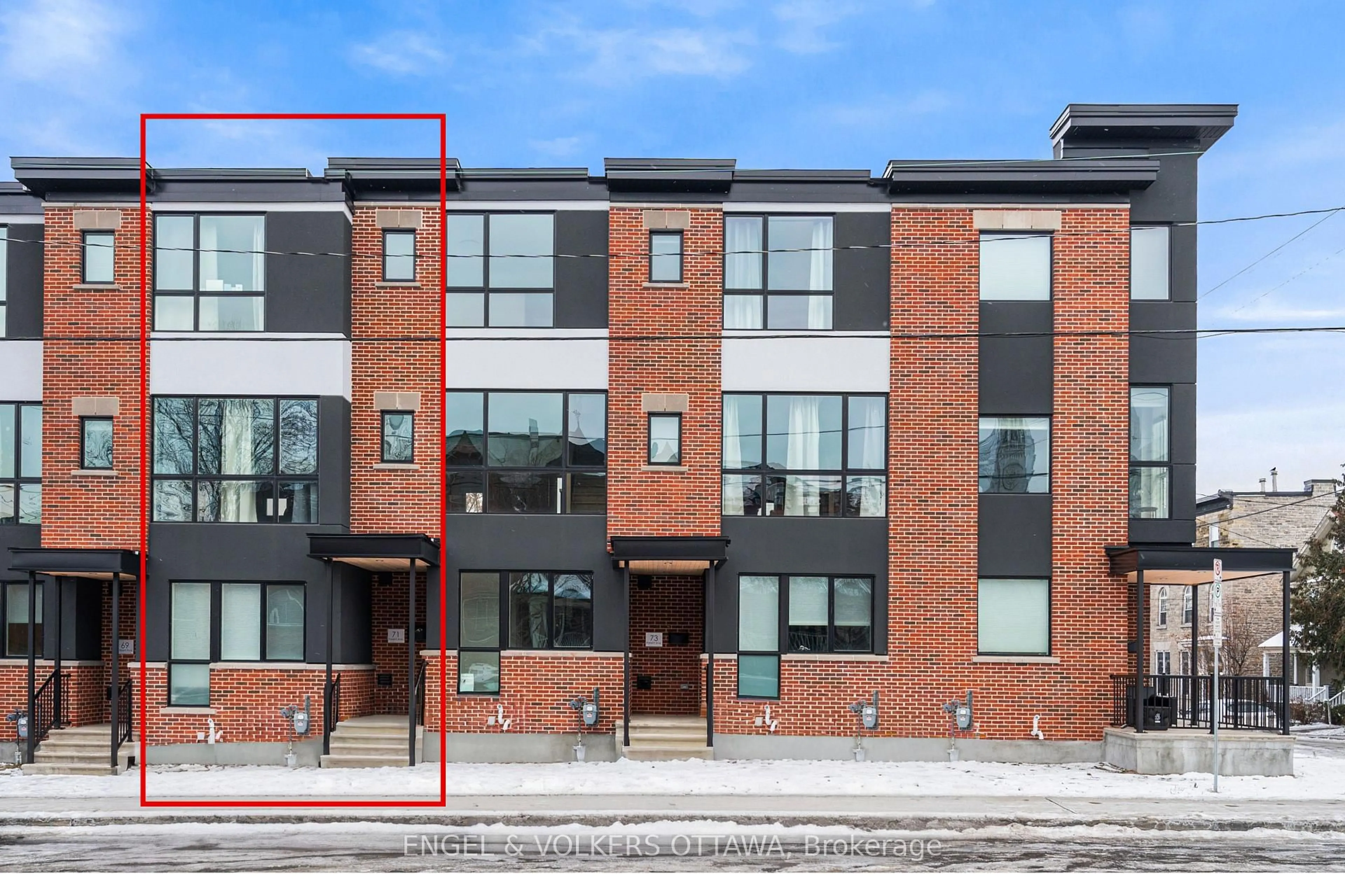 Home with brick exterior material, street for 71 Parent Ave, Ottawa Ontario K1N 0E6