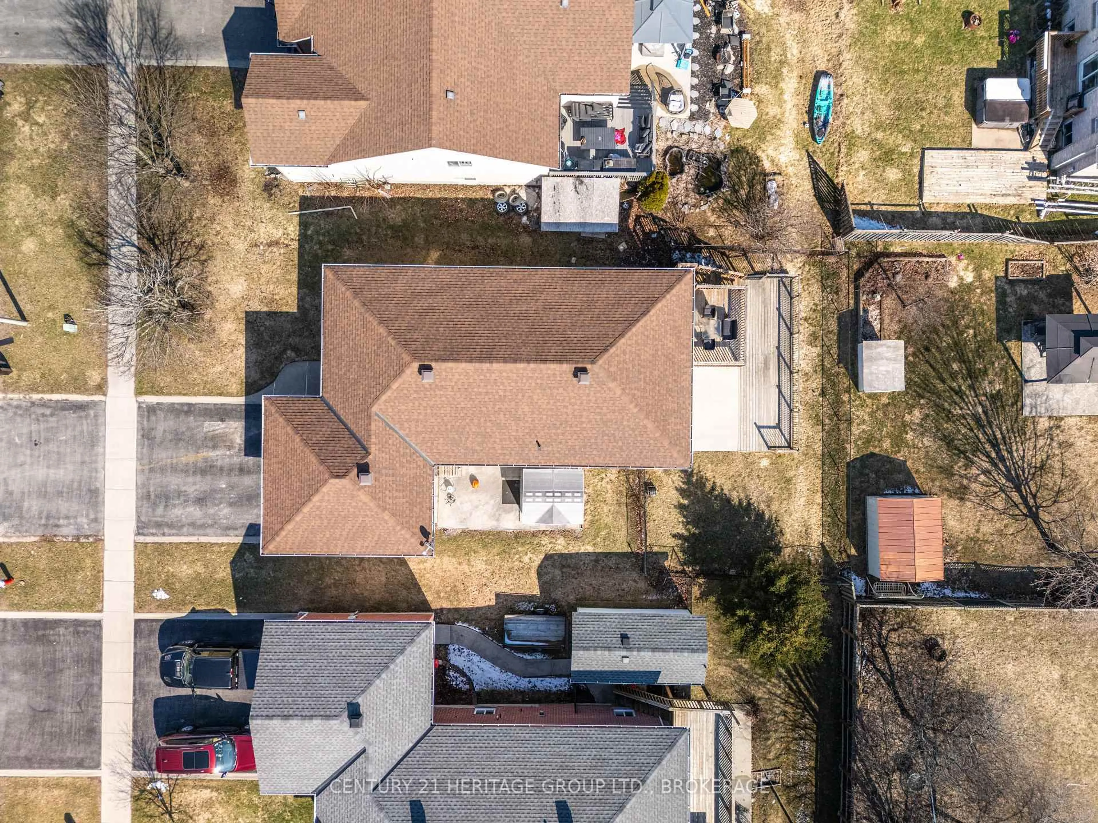 A pic from outside/outdoor area/front of a property/back of a property/a pic from drone, street for 79 SPEERS Blvd, Loyalist Ontario K7N 1Y8